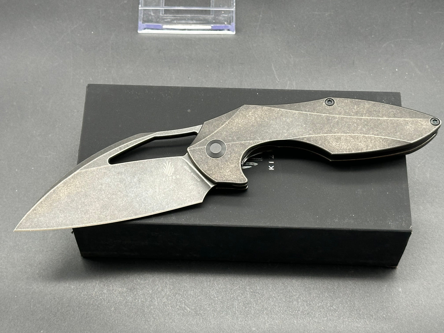 Kizer Isham Megatherium Flipper Knife Titanium (3.6" Black SW)