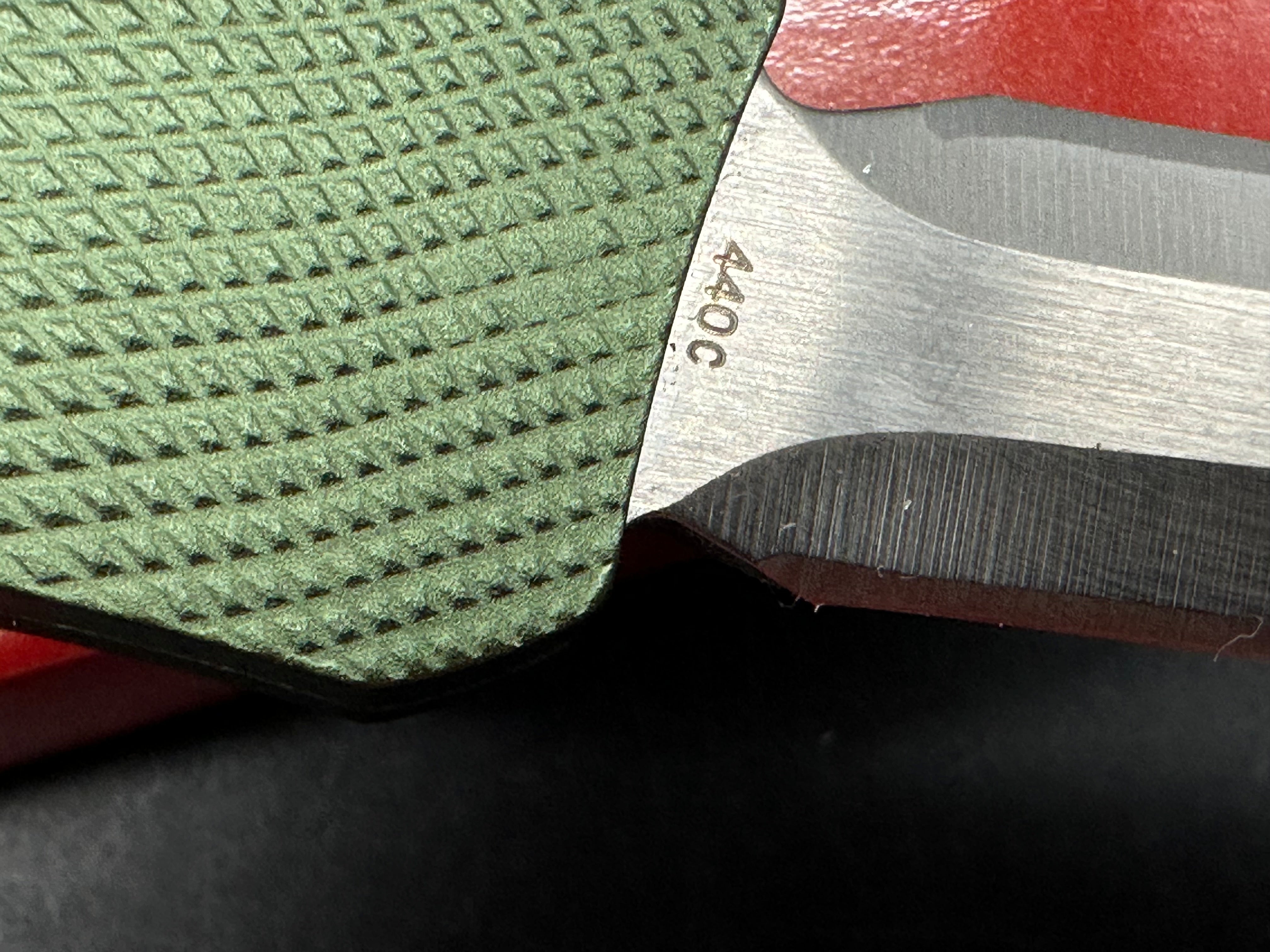 Mantis 817 AUTO OTF Knife 3.25" 440C Satin Plain Double Edge Dagger Blade, OD Green Milled Aluminum Handles