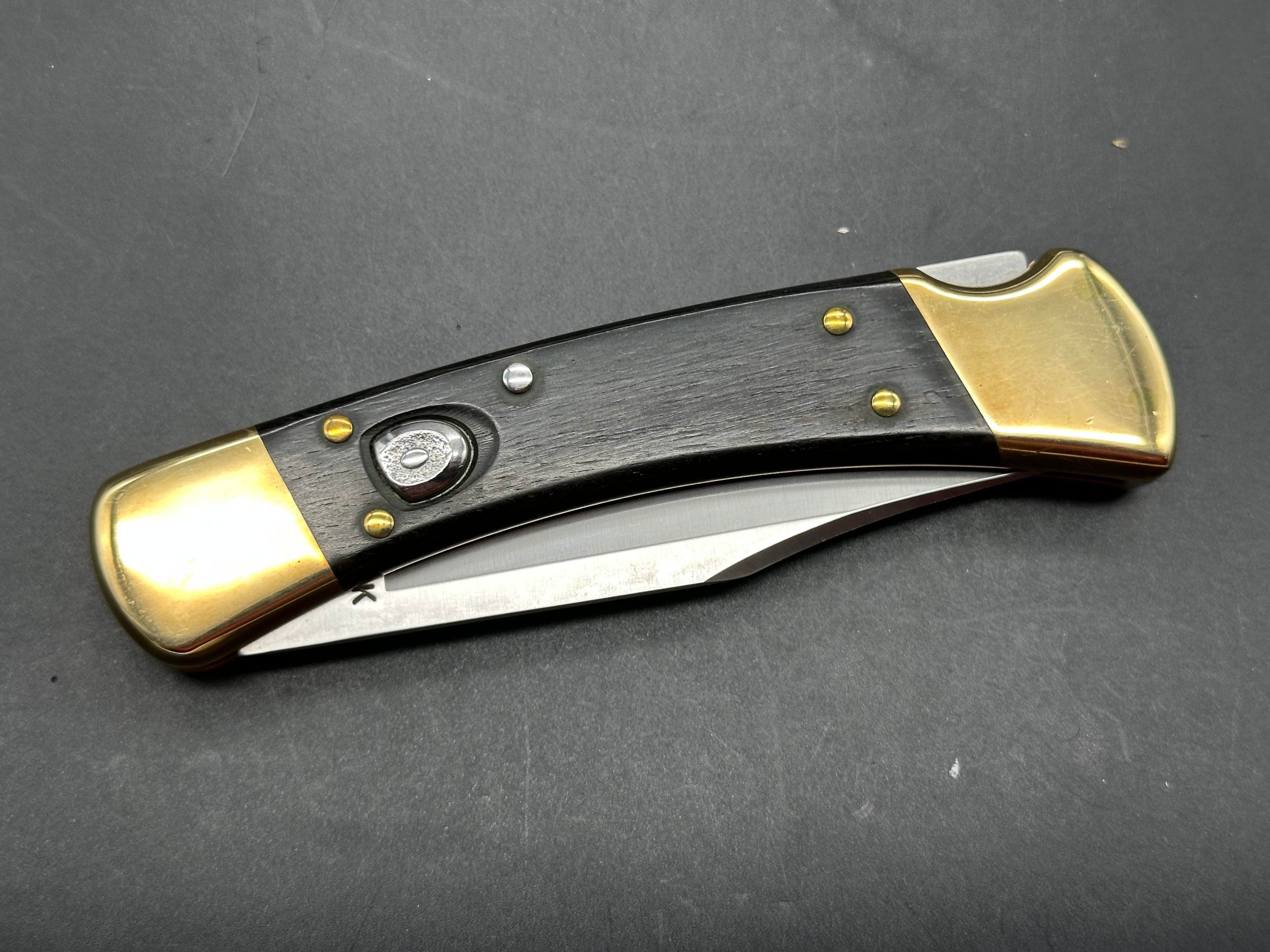 BUCK 110 AUTO