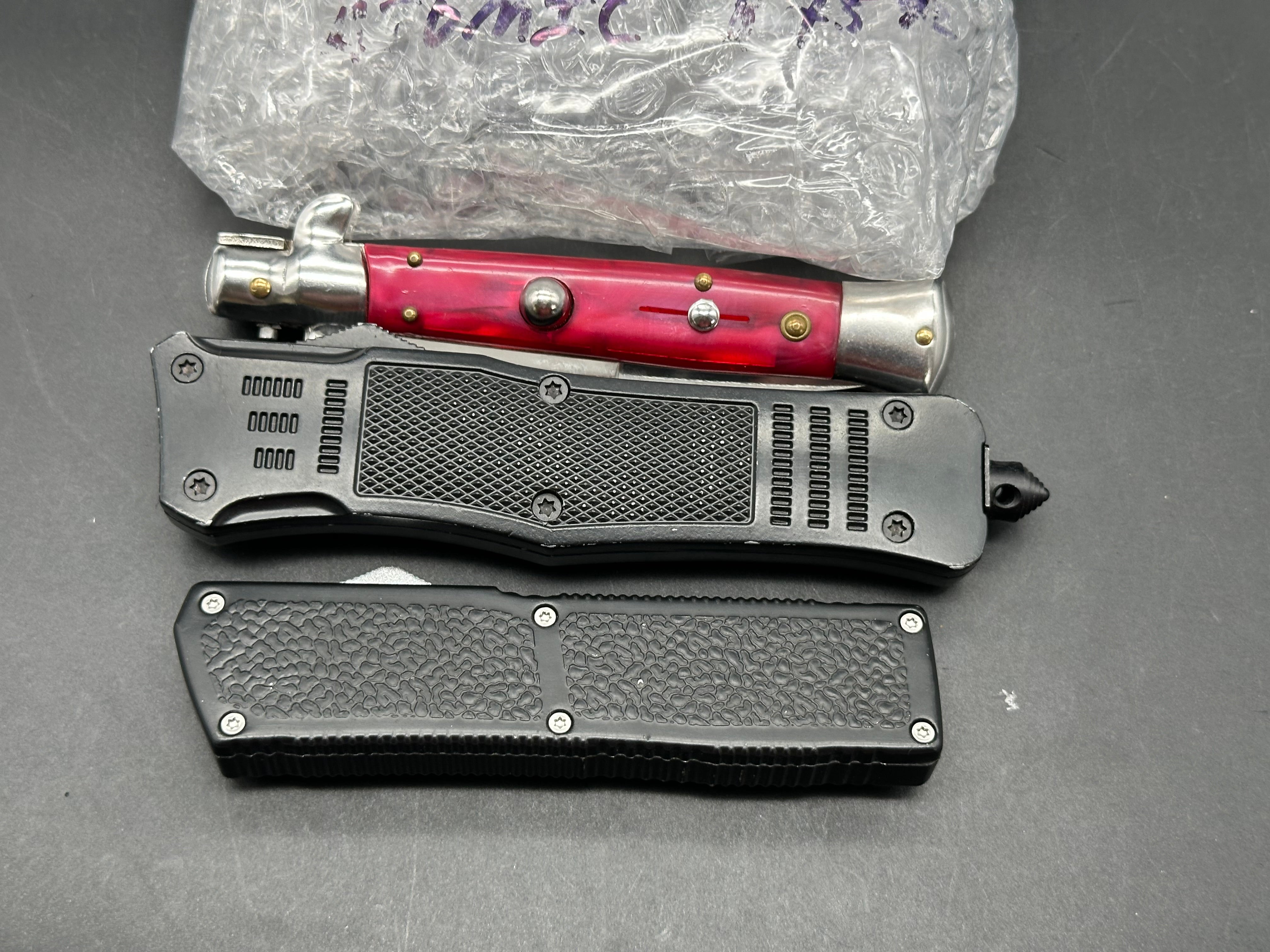 AKC RED STILLETO SIDE AUTO, LIGHTNING ELITE OTF, AND ATOMIC DEFENDER LARGE SERRATED TANTO OTF