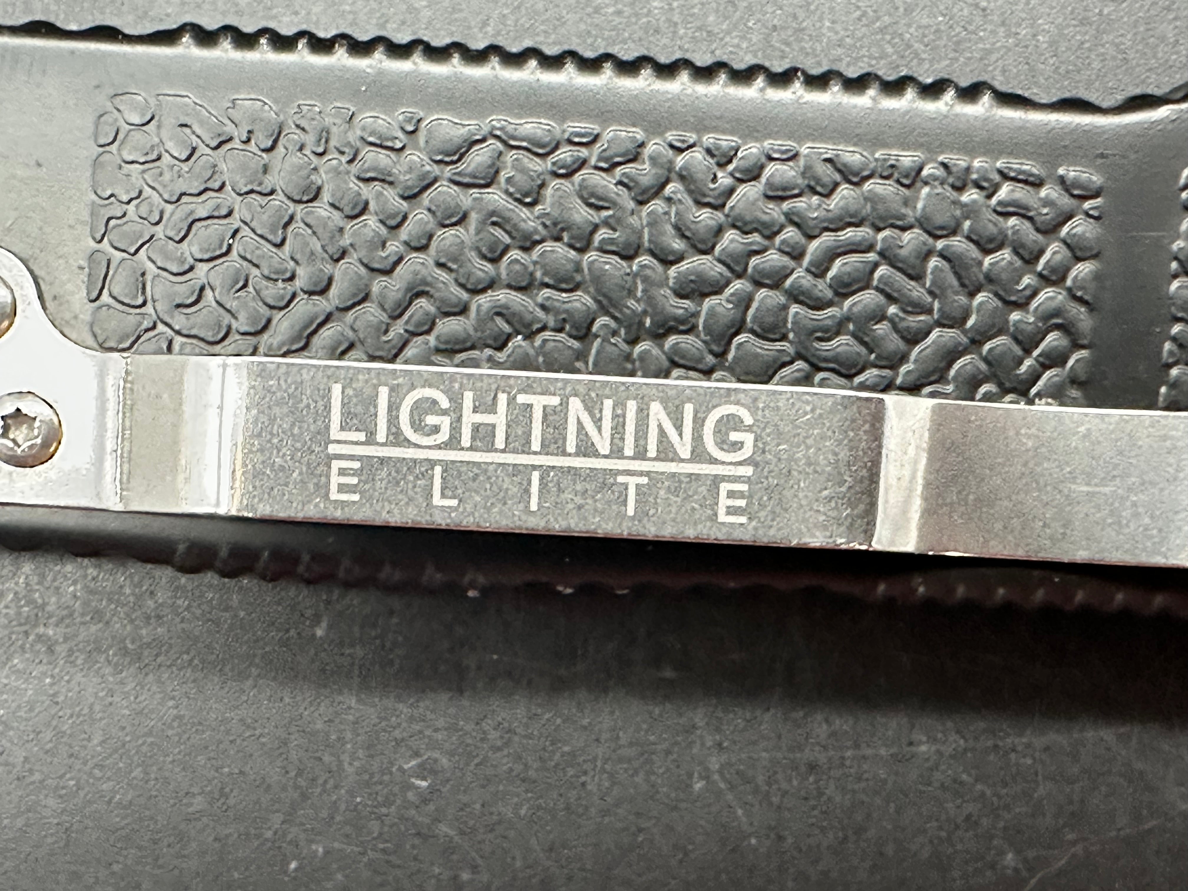 AKC RED STILLETO SIDE AUTO, LIGHTNING ELITE OTF, AND ATOMIC DEFENDER LARGE SERRATED TANTO OTF