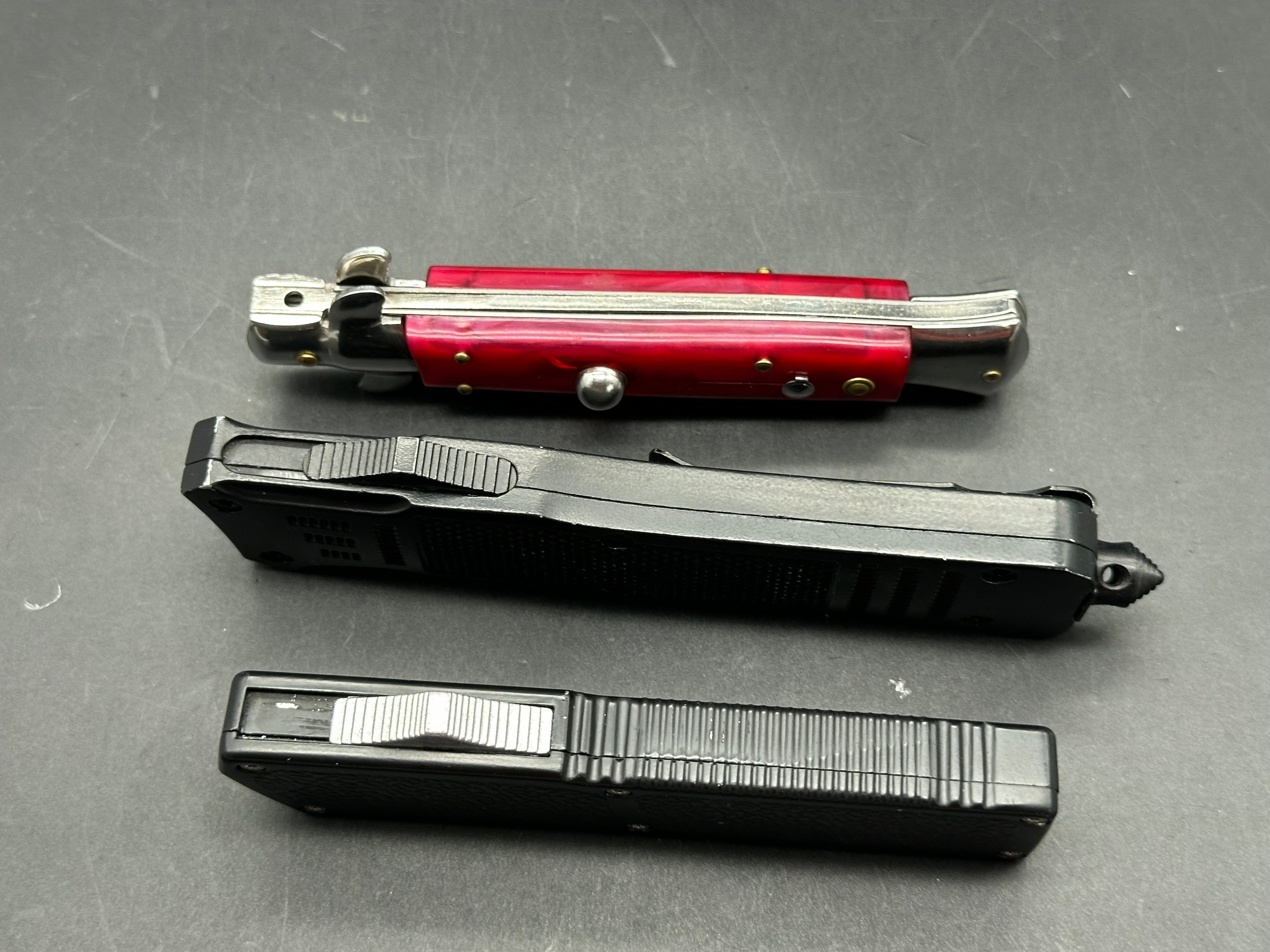 AKC RED STILLETO SIDE AUTO, LIGHTNING ELITE OTF, AND ATOMIC DEFENDER LARGE SERRATED TANTO OTF