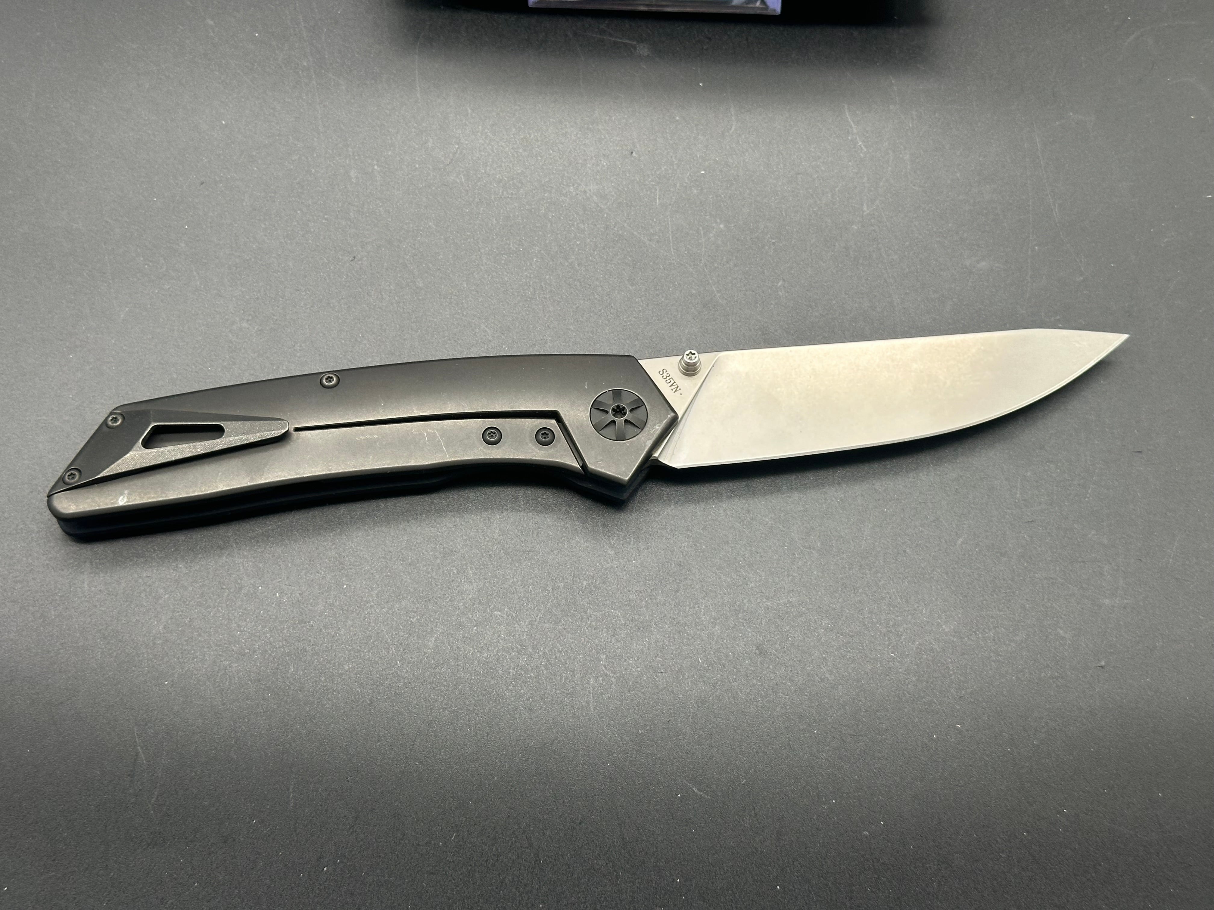 Mosquito Tactical Kitty black G10/ Titanium frame w/S35VN blade