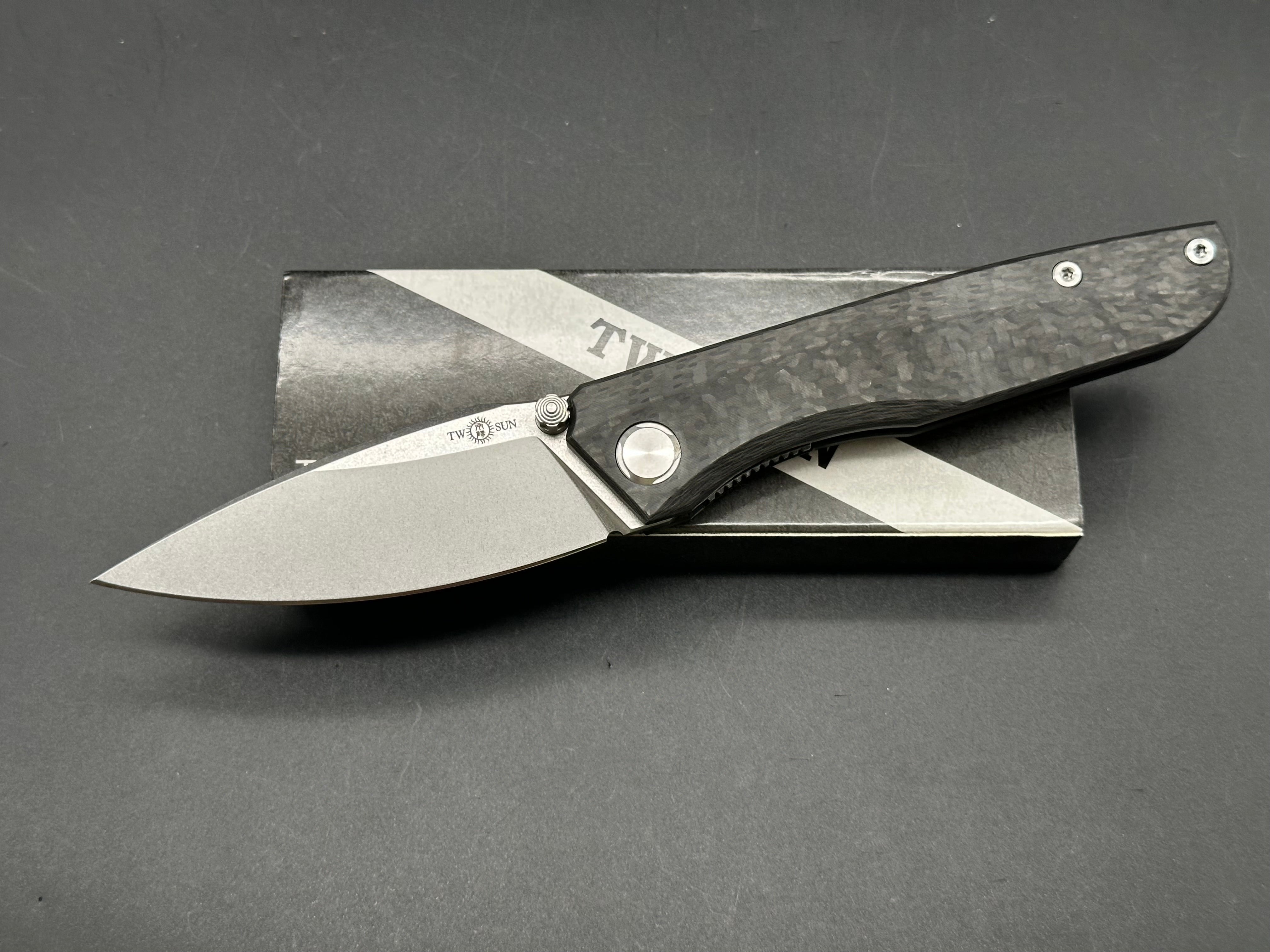 TWOSUN TS304 BLACK CARBON FIBER HANDLE 14C28N PLAIN EDGE