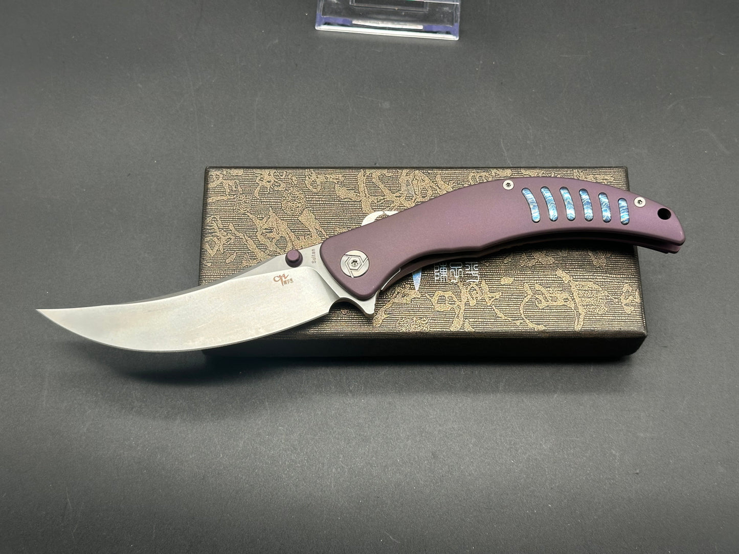 CH KNIVES SULTAN FOLDING KNIFE PURPLE TITANIUM HANDLE S35VN PLAIN EDGE