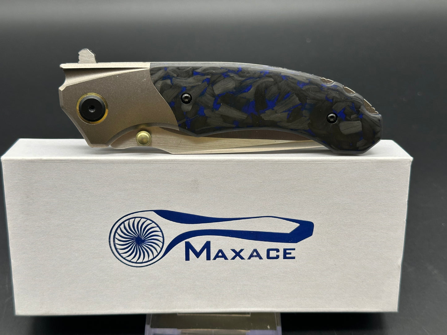 MIGURON CENTURION FOLDING KNIFE TITANIUM/BLUE CARBON FIBER HANDLE M390