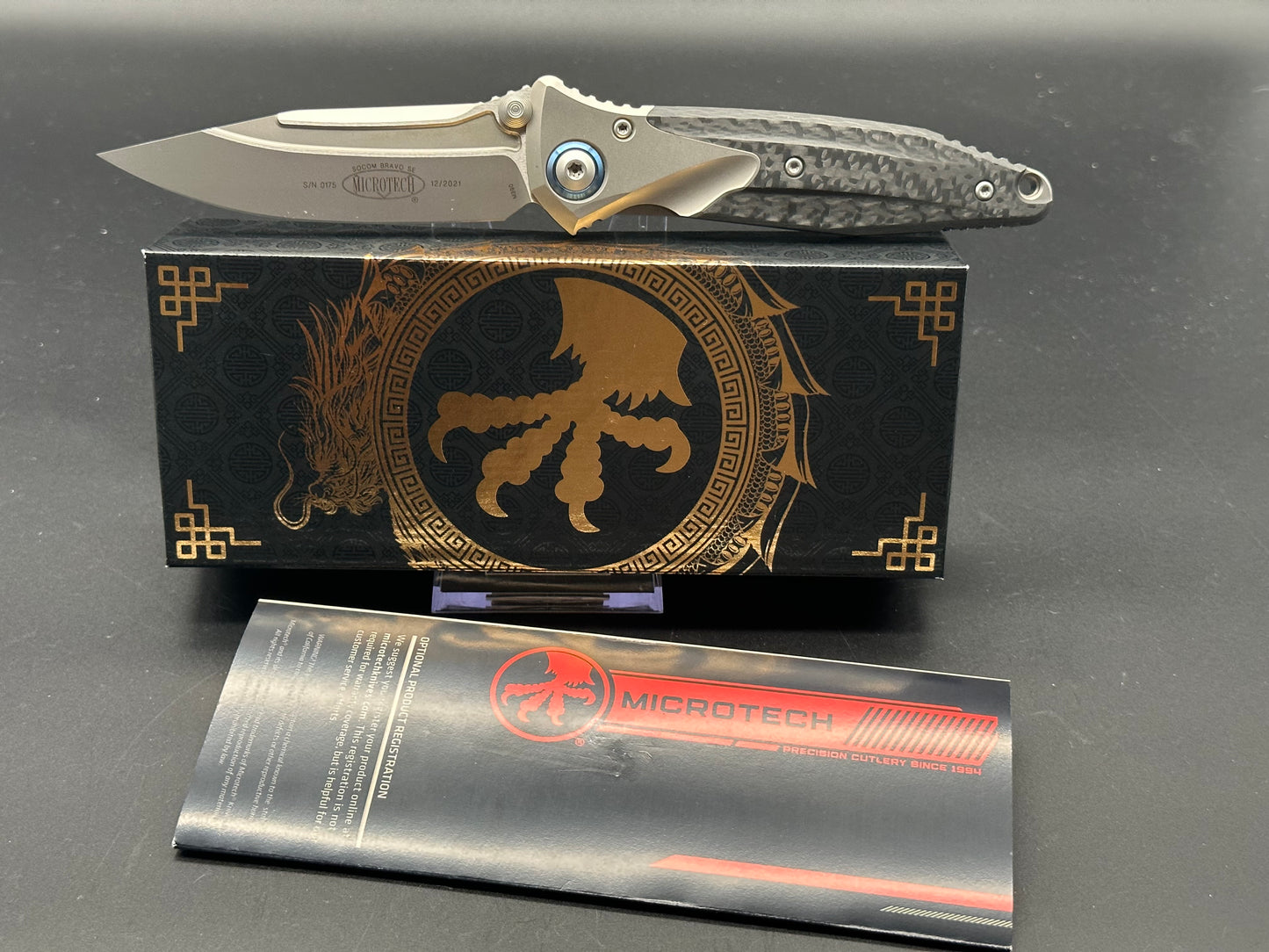 Microtech Socom Bravo titanium/CF clip point