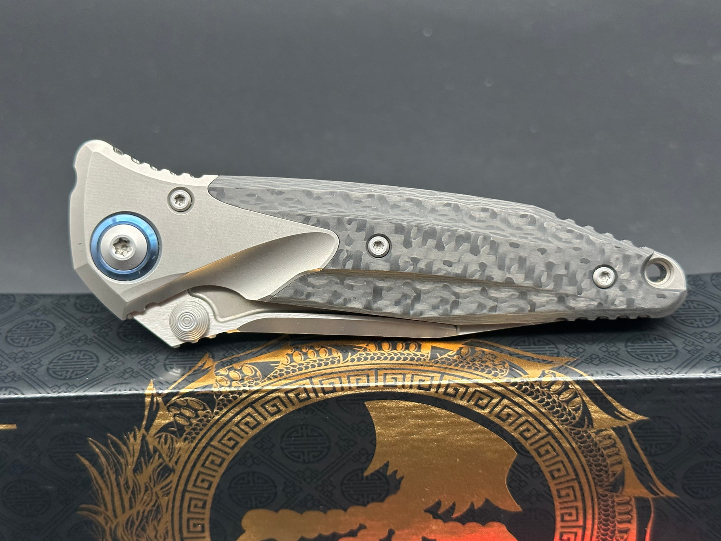 Microtech Socom Bravo titanium/CF clip point