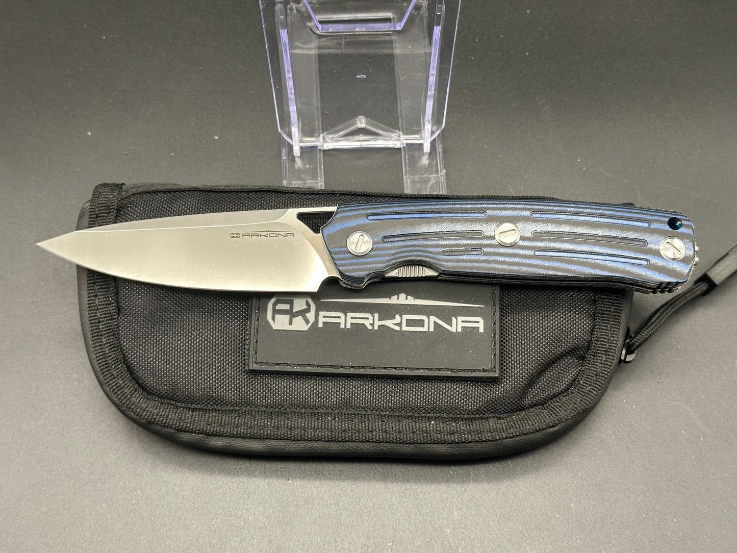 Arkona Nettle F blue/black micarta handle w/K110 blade