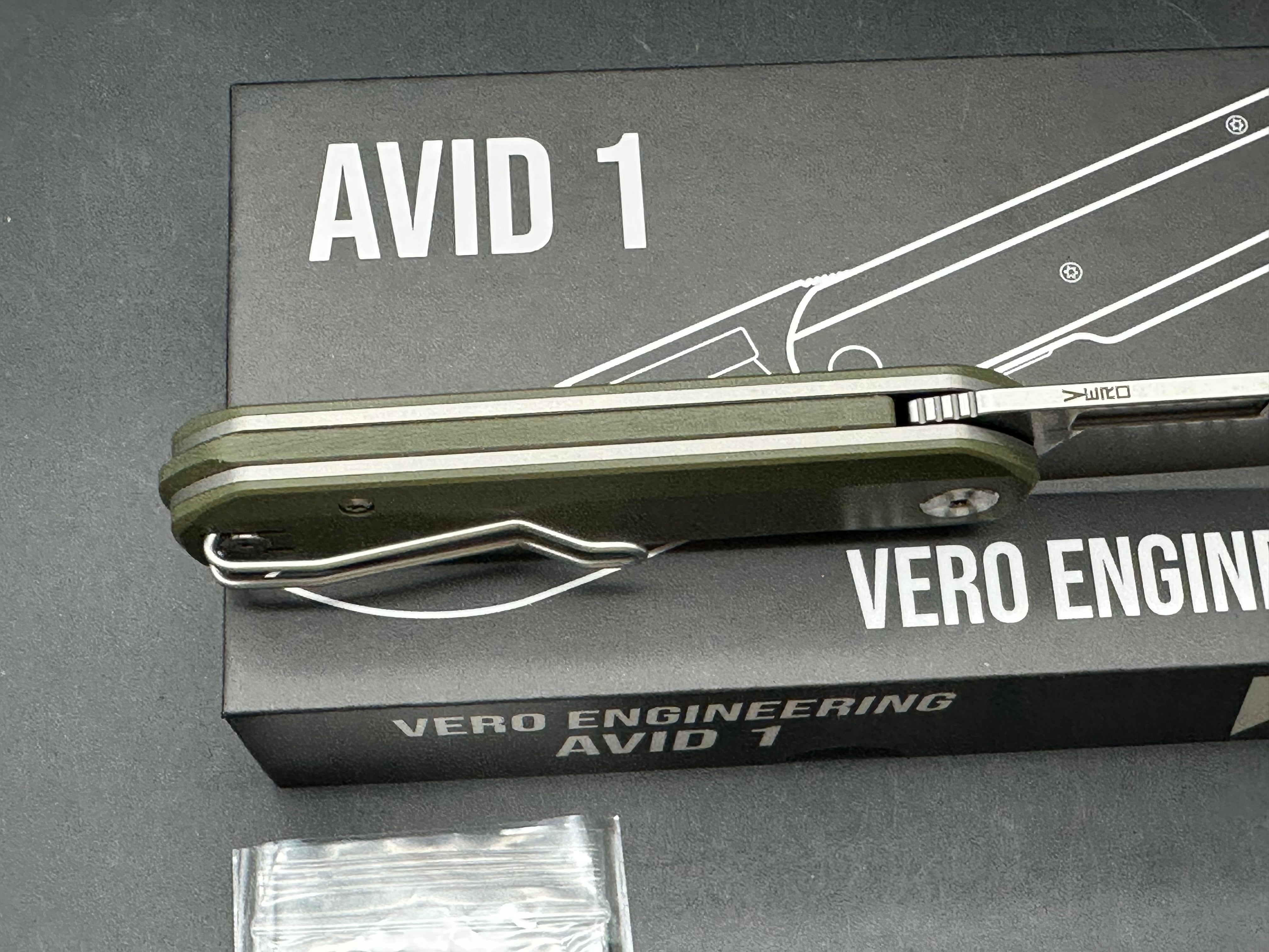 Vero Engineering Avid 1 - DLT Exclusive #503 3.25" CPM S45VN Stonewash Blade with OD Green G10 Scales