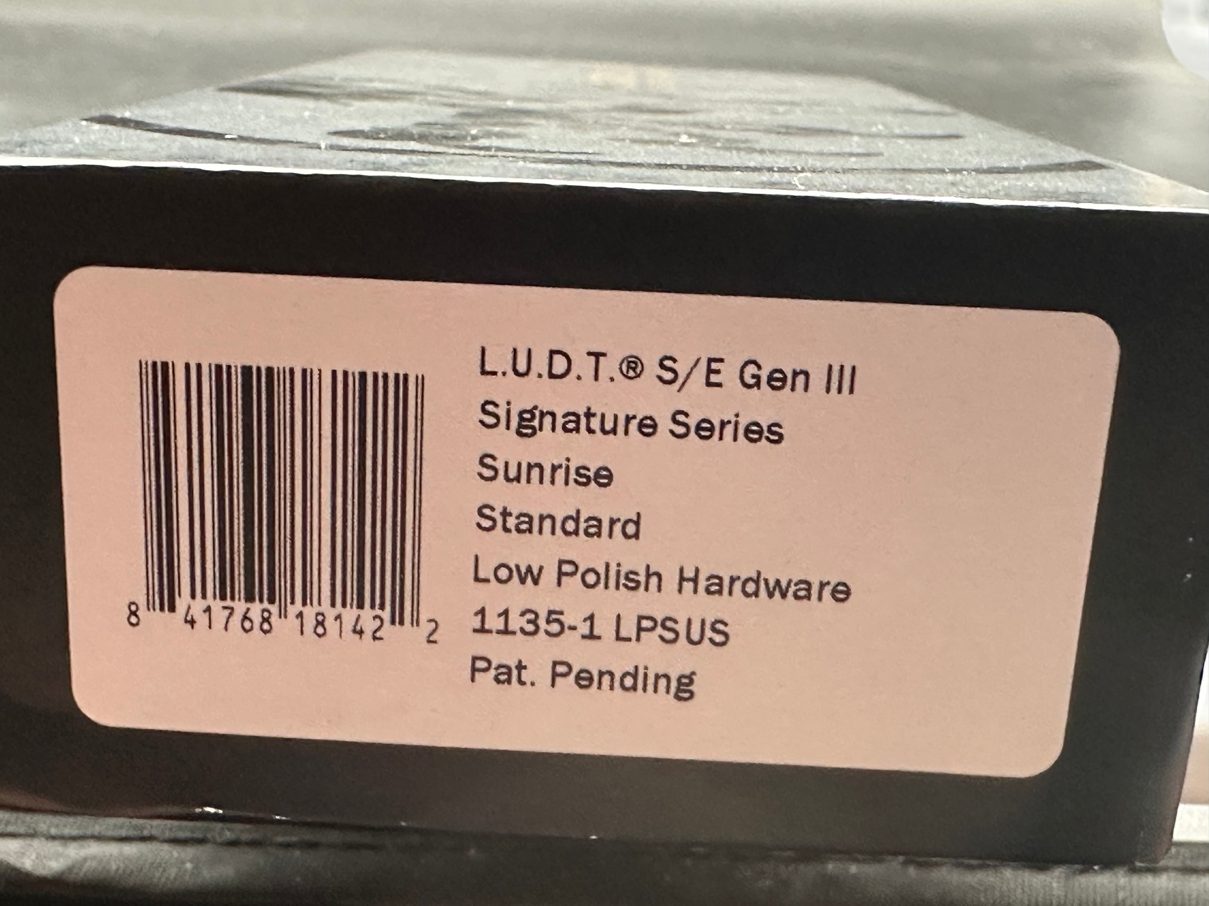 Microtech LUDTGen 3 Signature Series Sunrise tanto blade Sunrise Orange