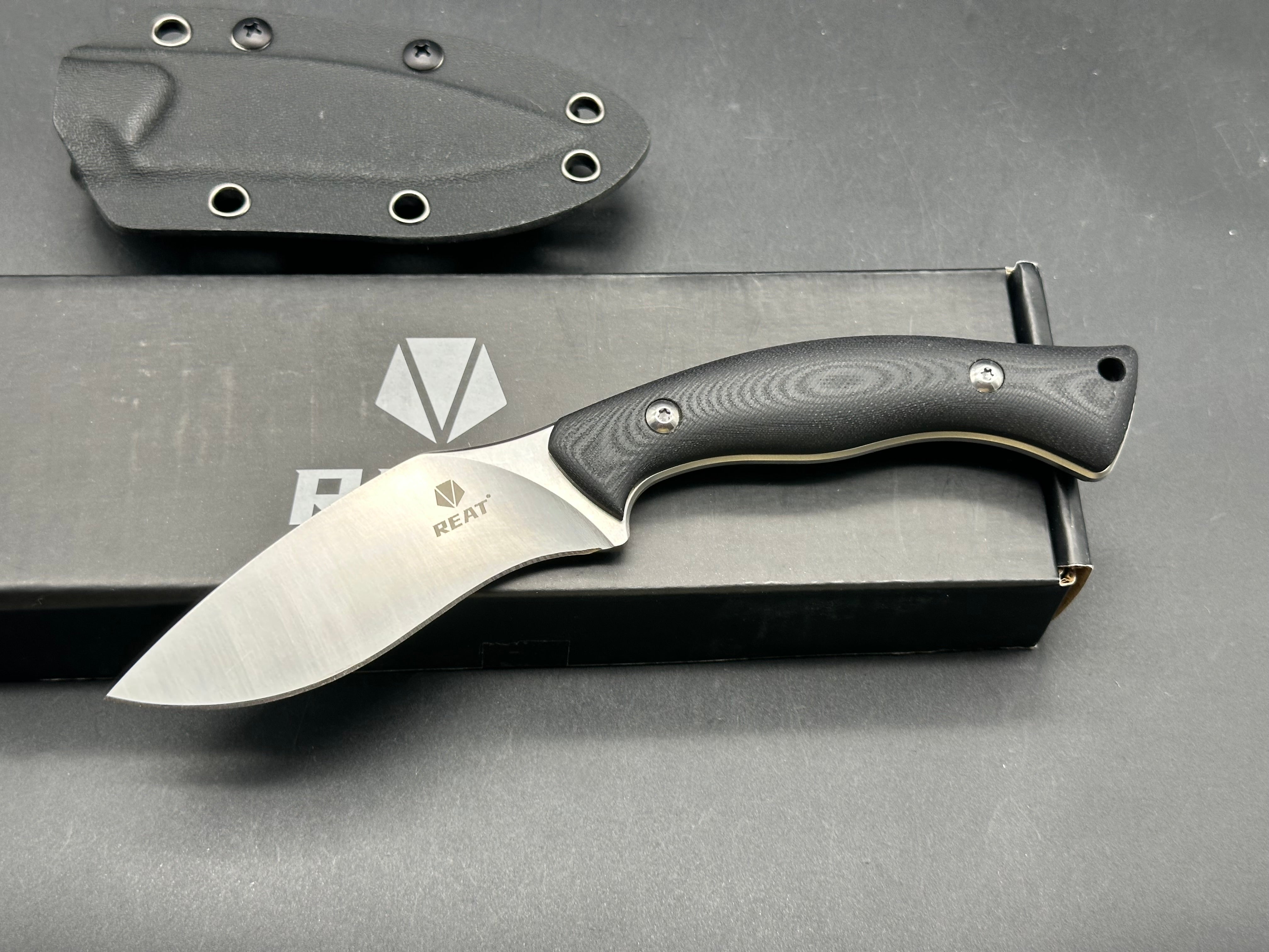 Reat Fixed Blade D2