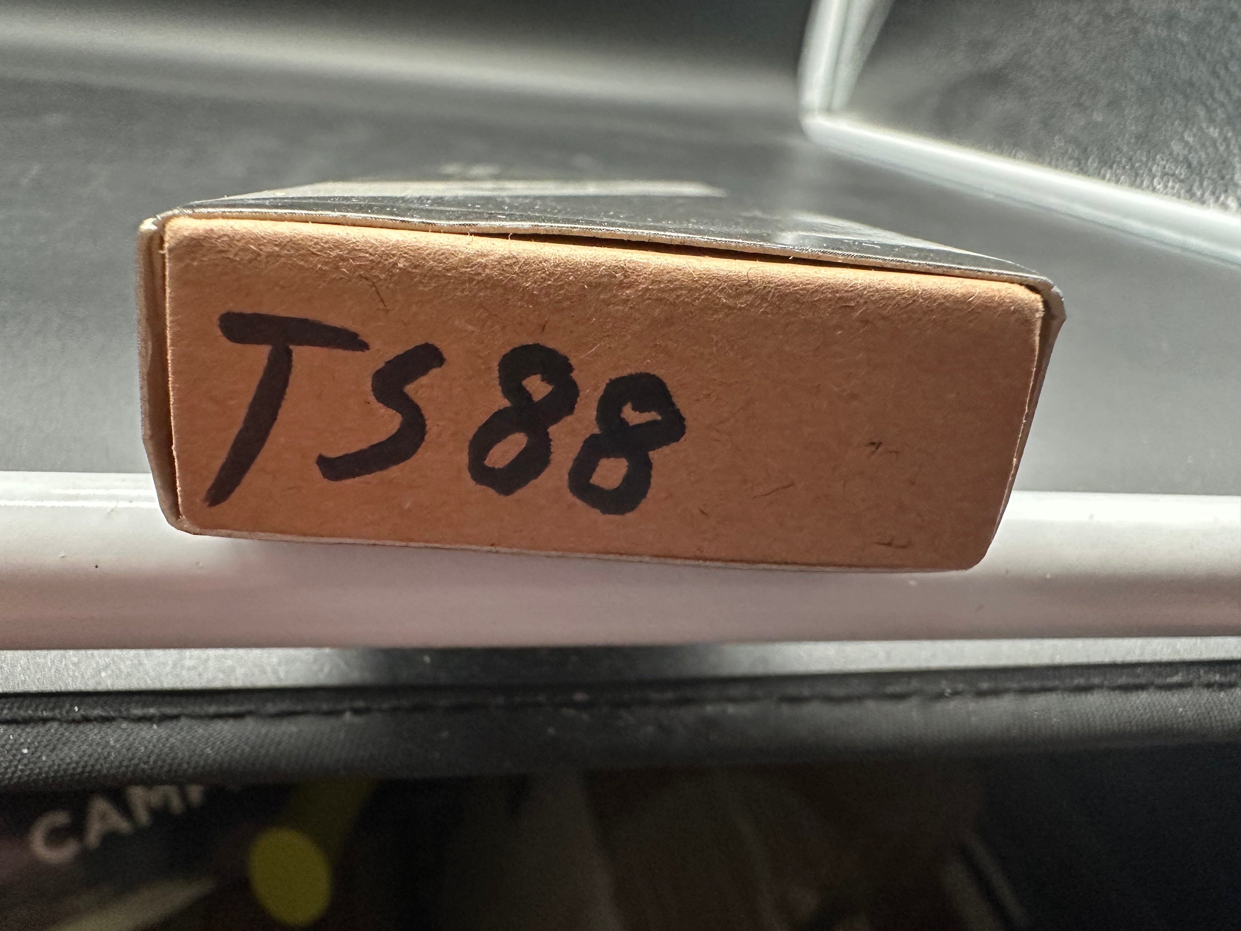 TWOSUN TS88-M390 “Tenon and Mortise” GRAY TITANIUM ALLOY HANDLE PLAIN M390 BLADE