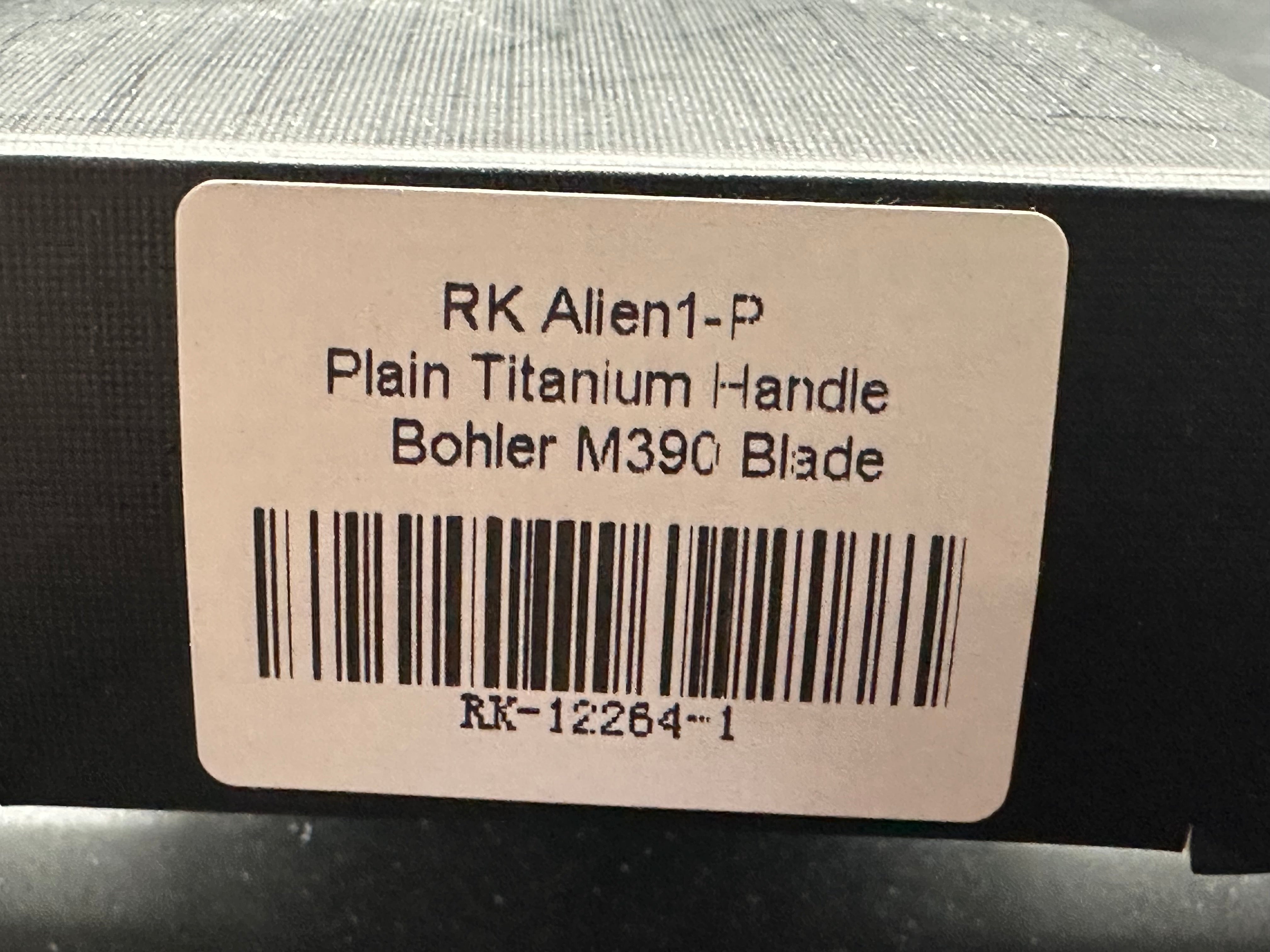 Rike Knife - Alien 1 + Fully Serrated Blade