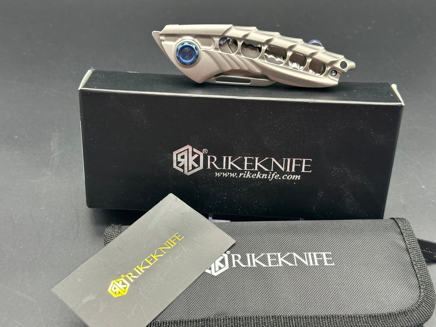 Rike Knife - Alien 1 + Fully Serrated Blade