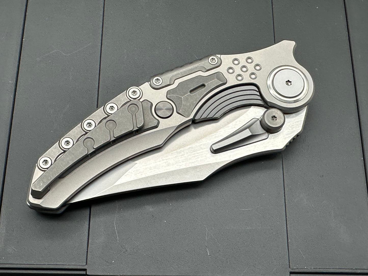 MAXACE TITANIS II (Hydra) TITANIUM HANDLE MAGNACUT STEEL