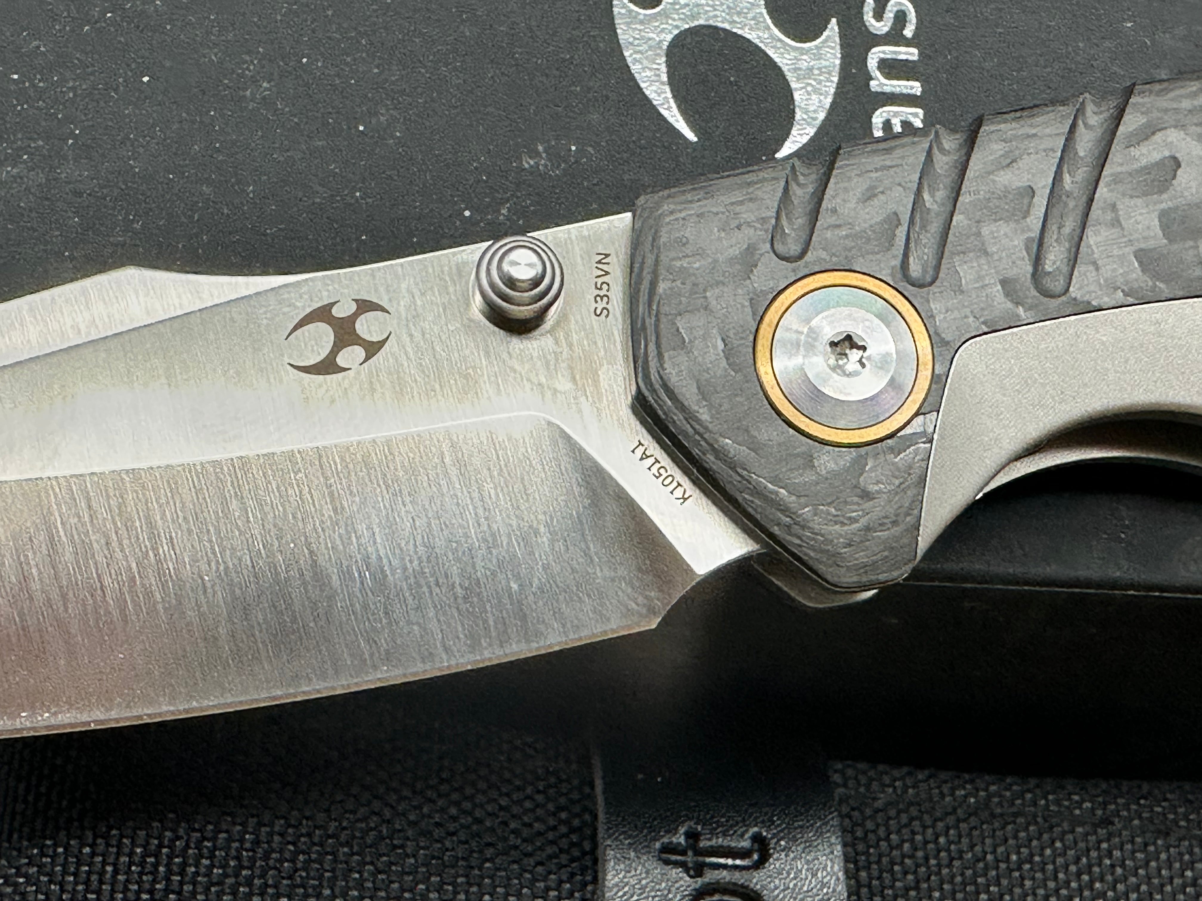 KANSEPT WEIM THUMB STUDS FOLDING KNIFE TWILL CARBON FIBER+TITANIUM HANDLE CPM S35VN BLADE