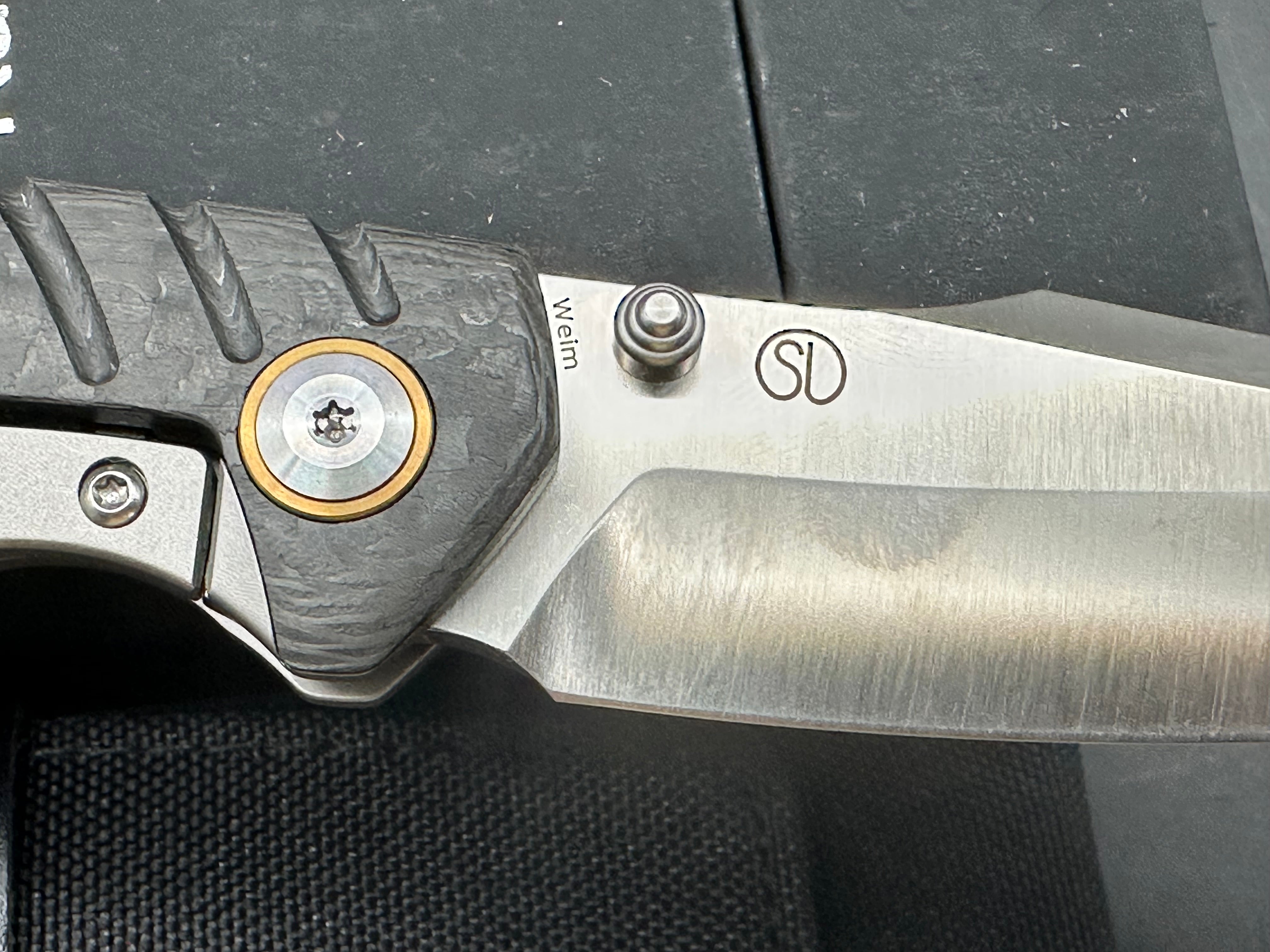 KANSEPT WEIM THUMB STUDS FOLDING KNIFE TWILL CARBON FIBER+TITANIUM HANDLE CPM S35VN BLADE