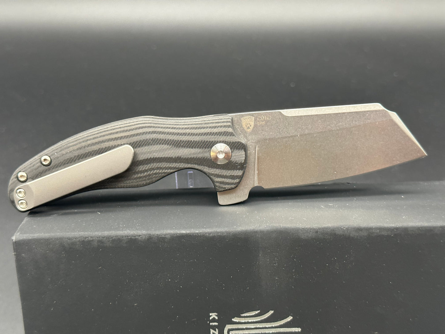 Kizer Mini Sheepdog C01C S35VN Carbon Fiber