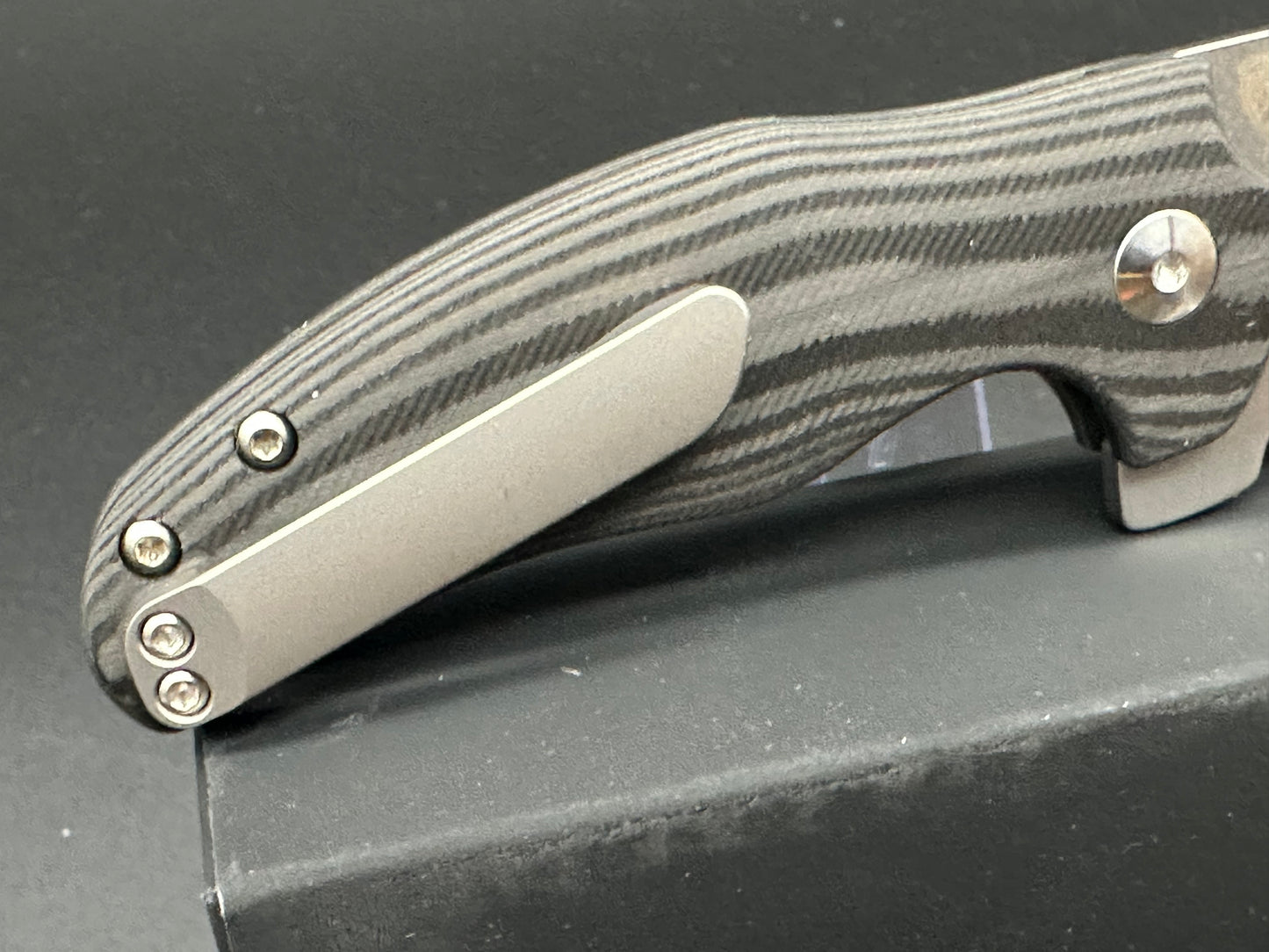 Kizer Mini Sheepdog C01C S35VN Carbon Fiber