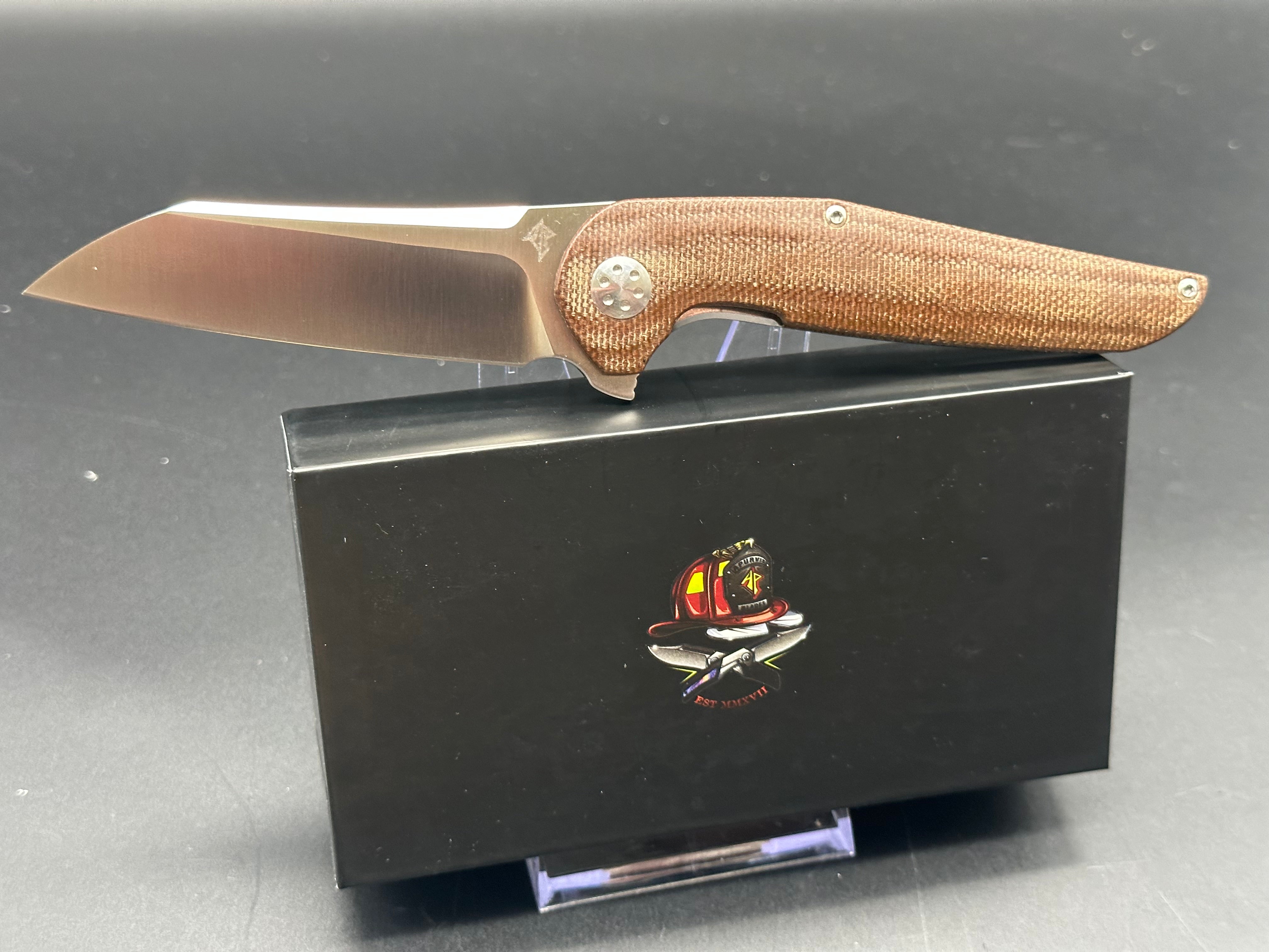 A Purvis Progeny MR micarta & 154CM blade