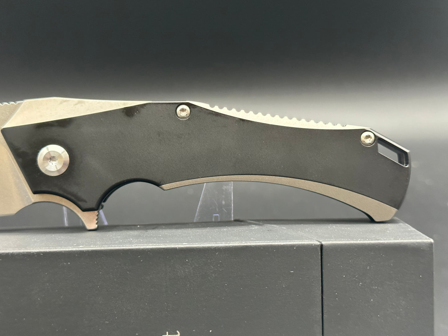 Kansept Mikkel Willumsen Hellx Black titanium