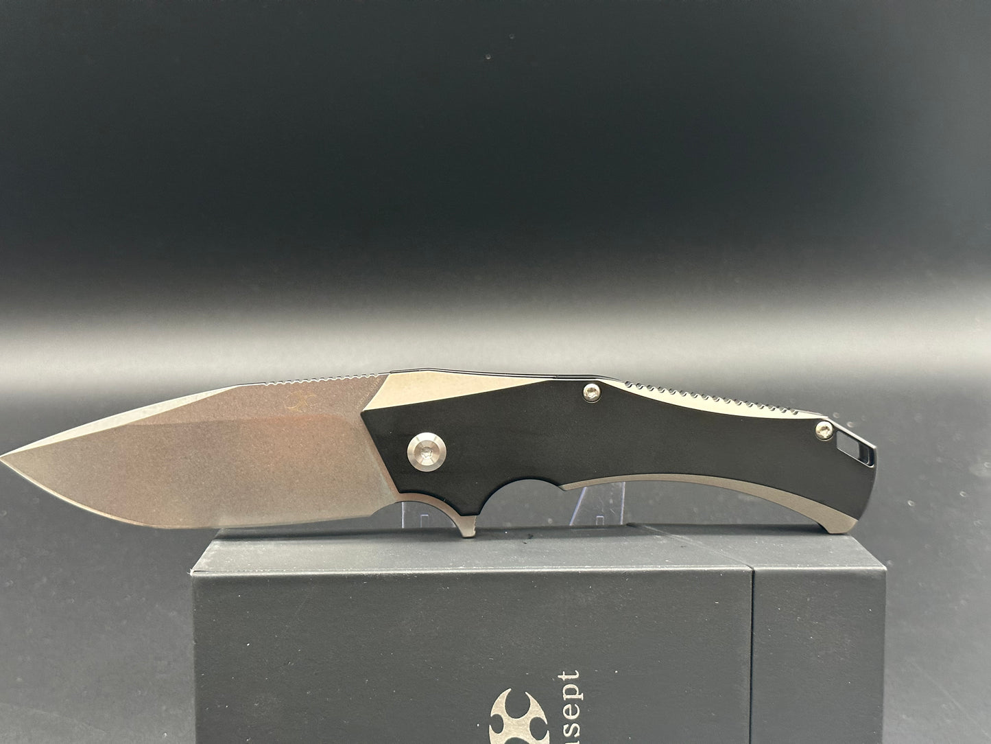 Kansept Mikkel Willumsen Hellx Black titanium