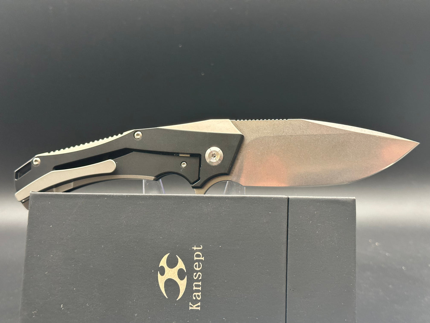 Kansept Mikkel Willumsen Hellx Black titanium