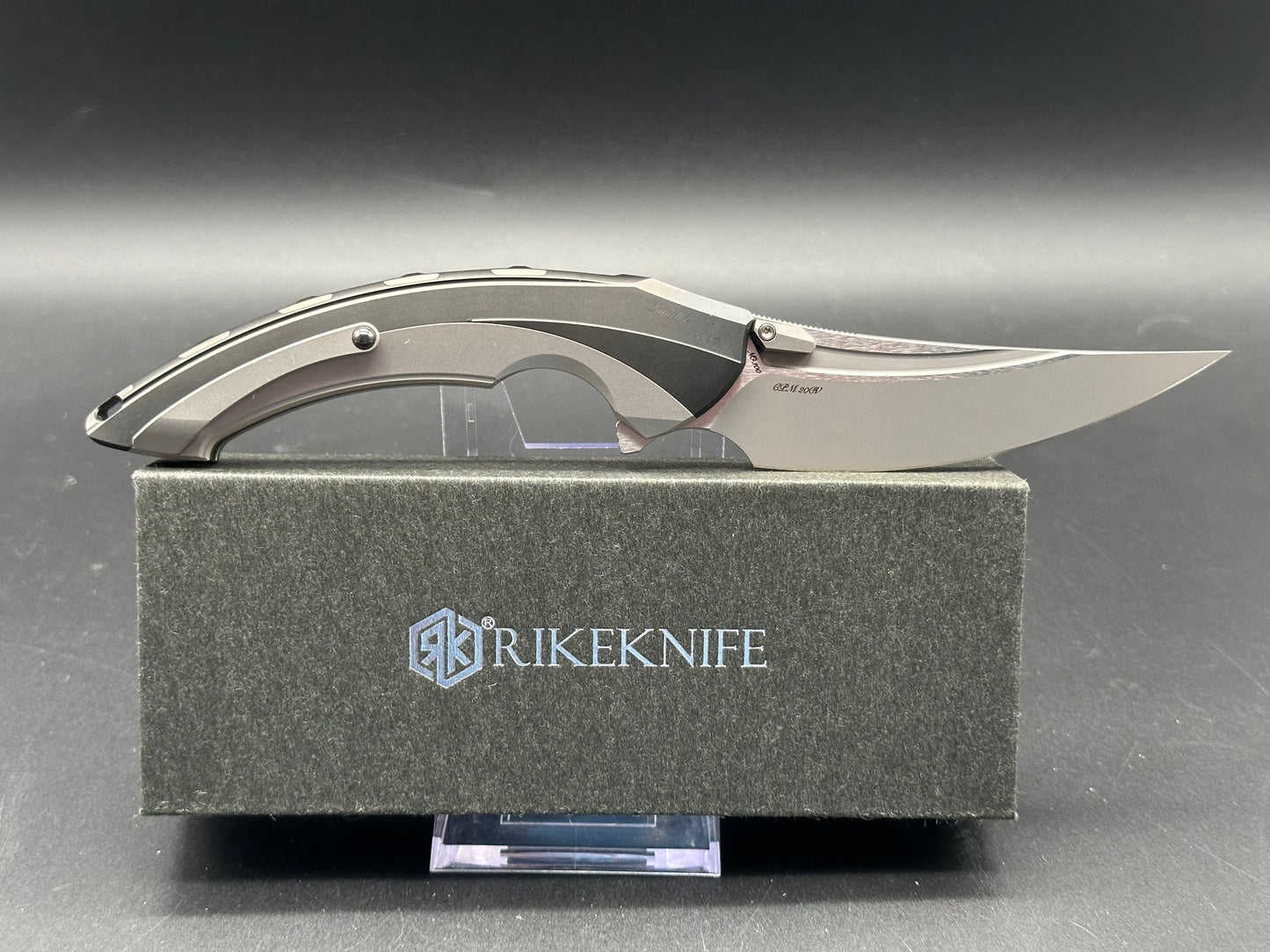 Rike Knife Lamella V1/Black DLC Ti CPM-20CV