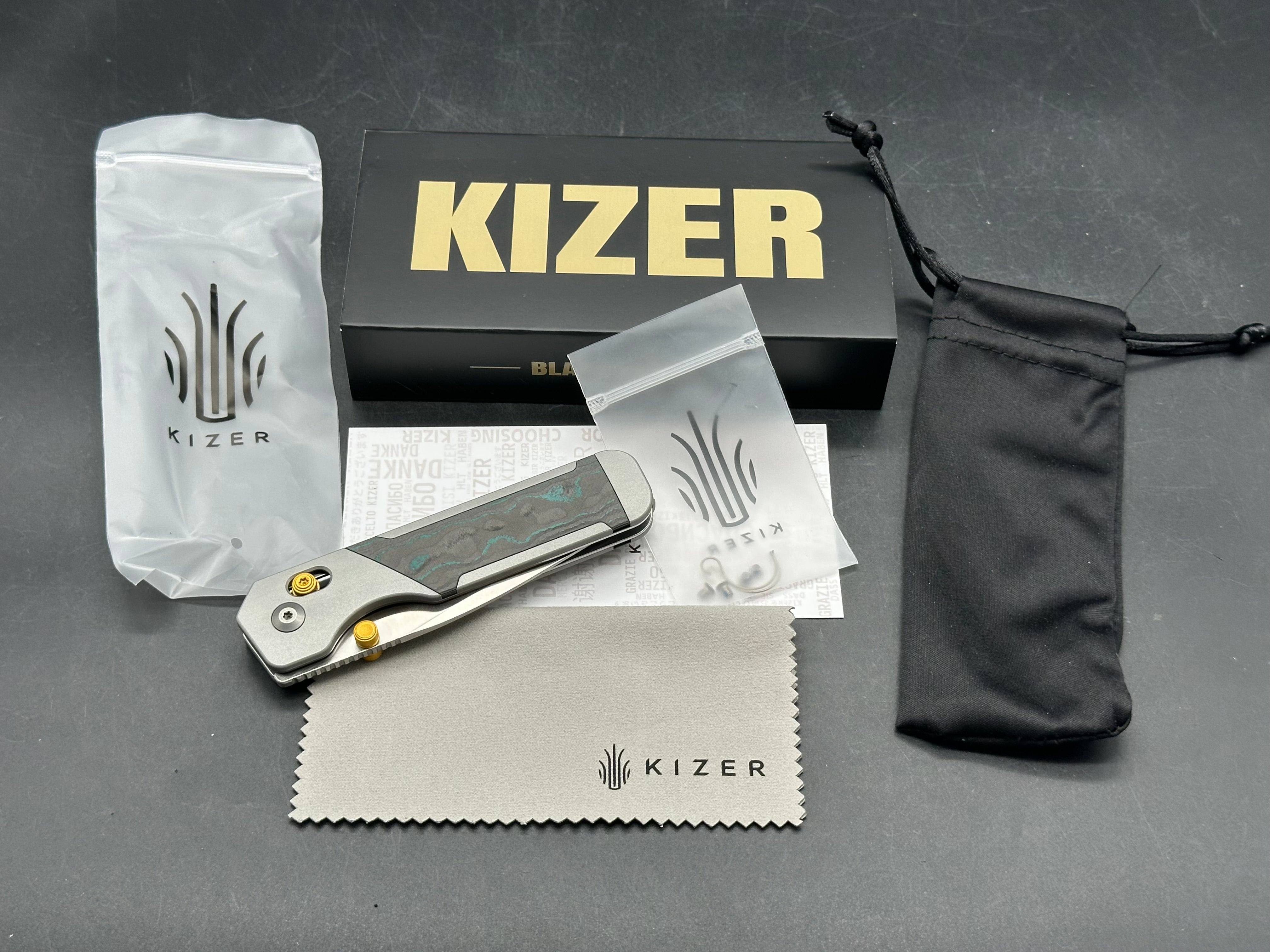 KIZER MILITAW 315 ALUMINUM/SHIPWRECK CAMOCARBON HANDLE ELMAX DROP POINT PLAIN EDGE