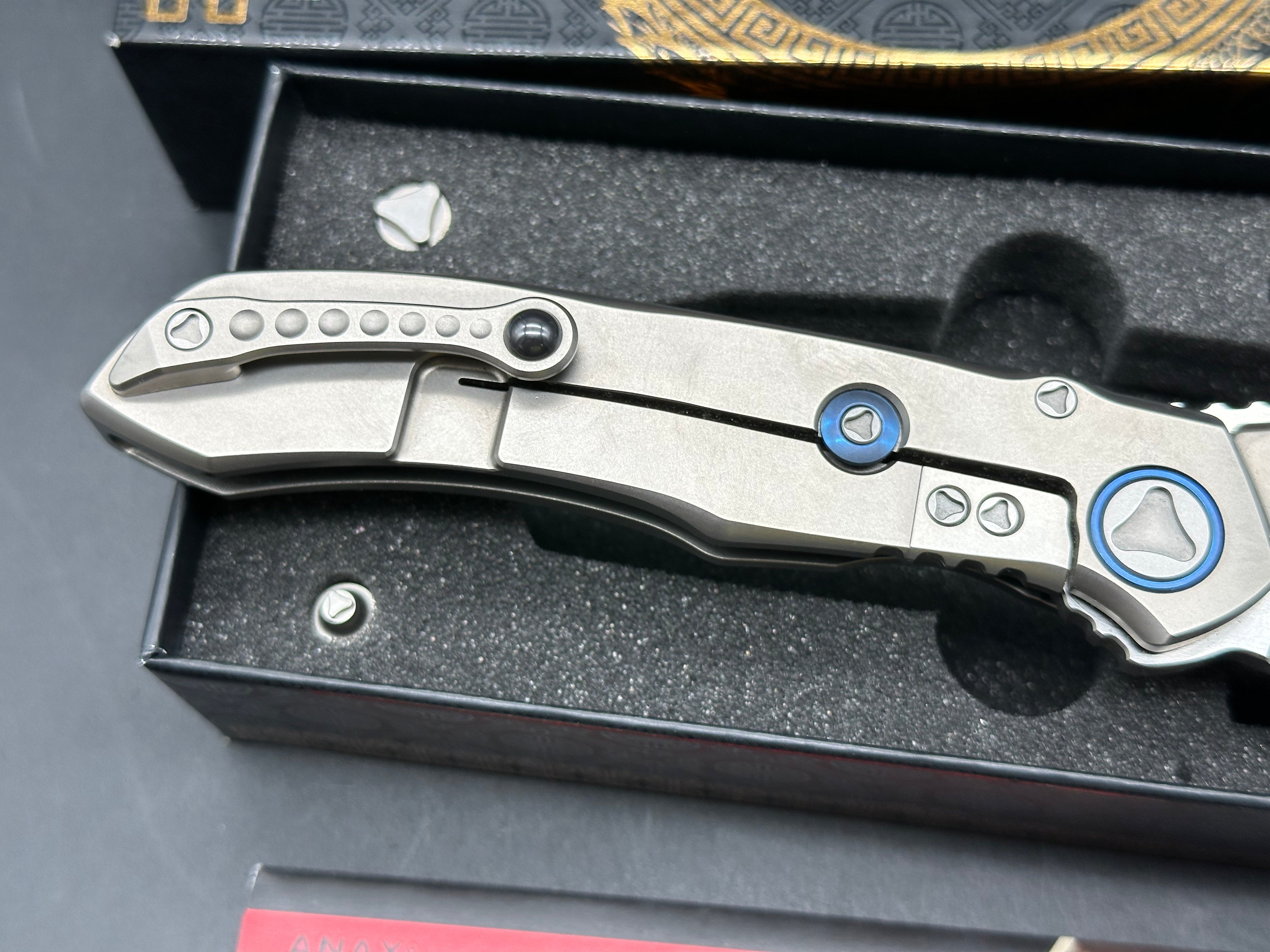 Microtech Anax