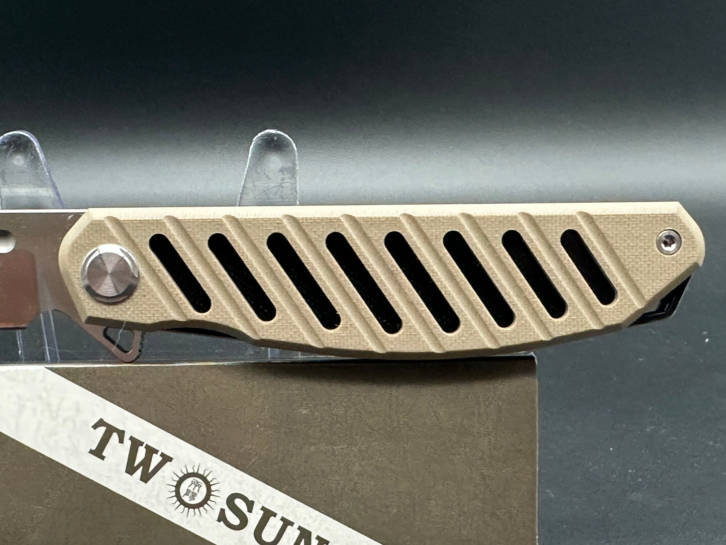 TWOSUN TS173 COYOTE TAN G10 HANDLE D2