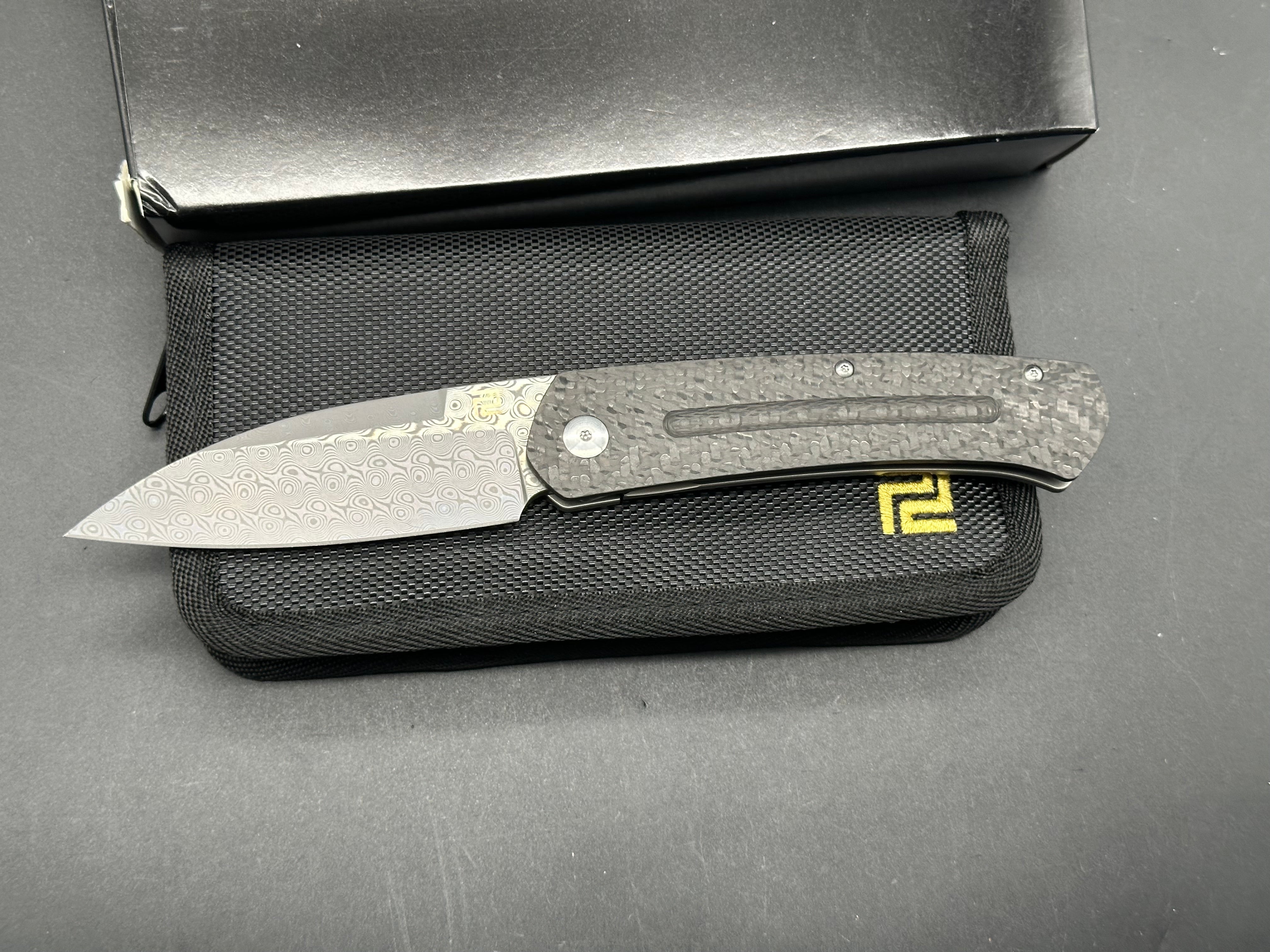 Artisan Cutlery Centauri Frame Lock knife Carbon Fiber (3.5 Damascus)