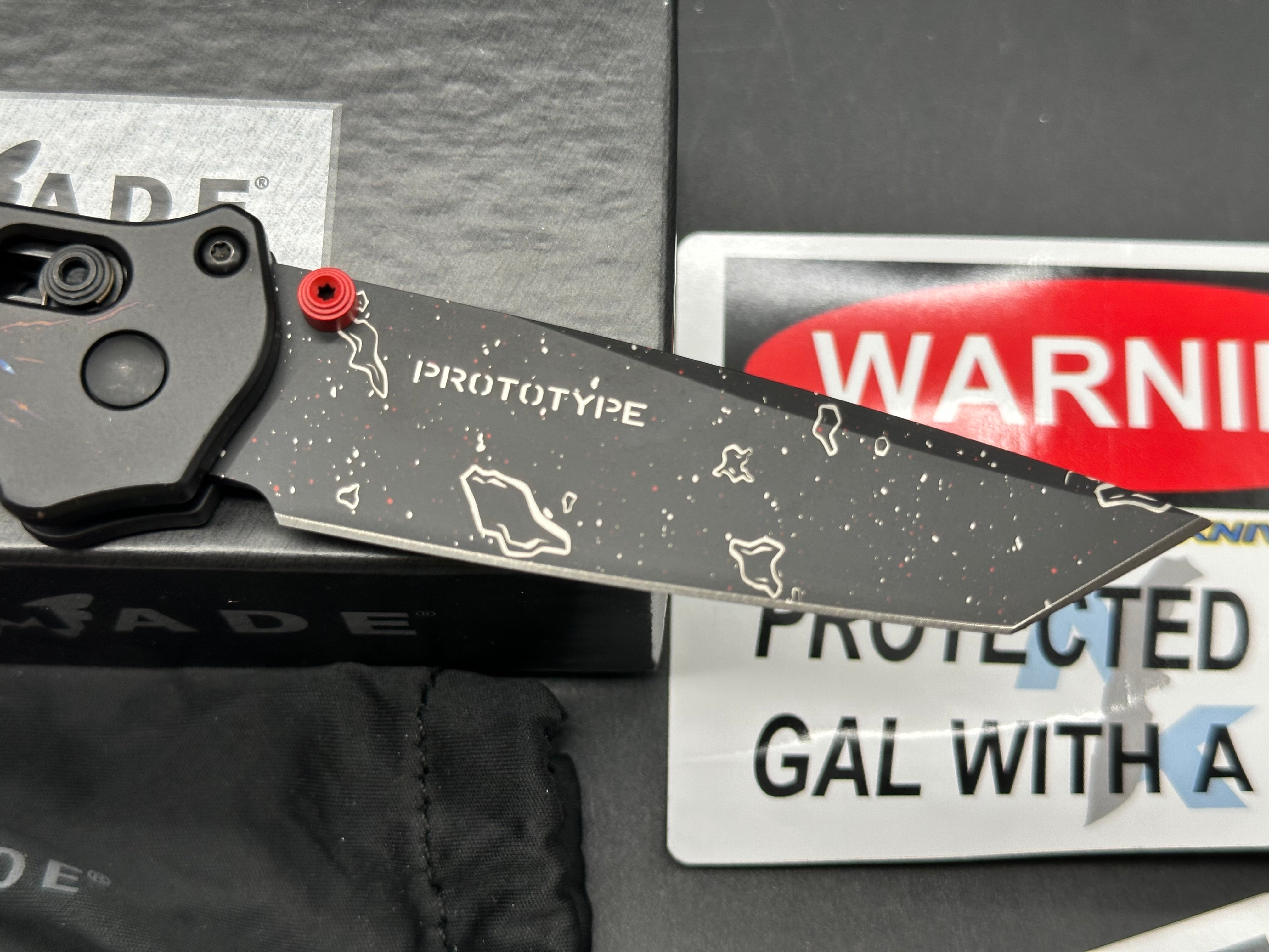 Benchmade ColorfulFilth Flame Out Bailout 3.38" RUD Black & Red Cerakote CPM-3V