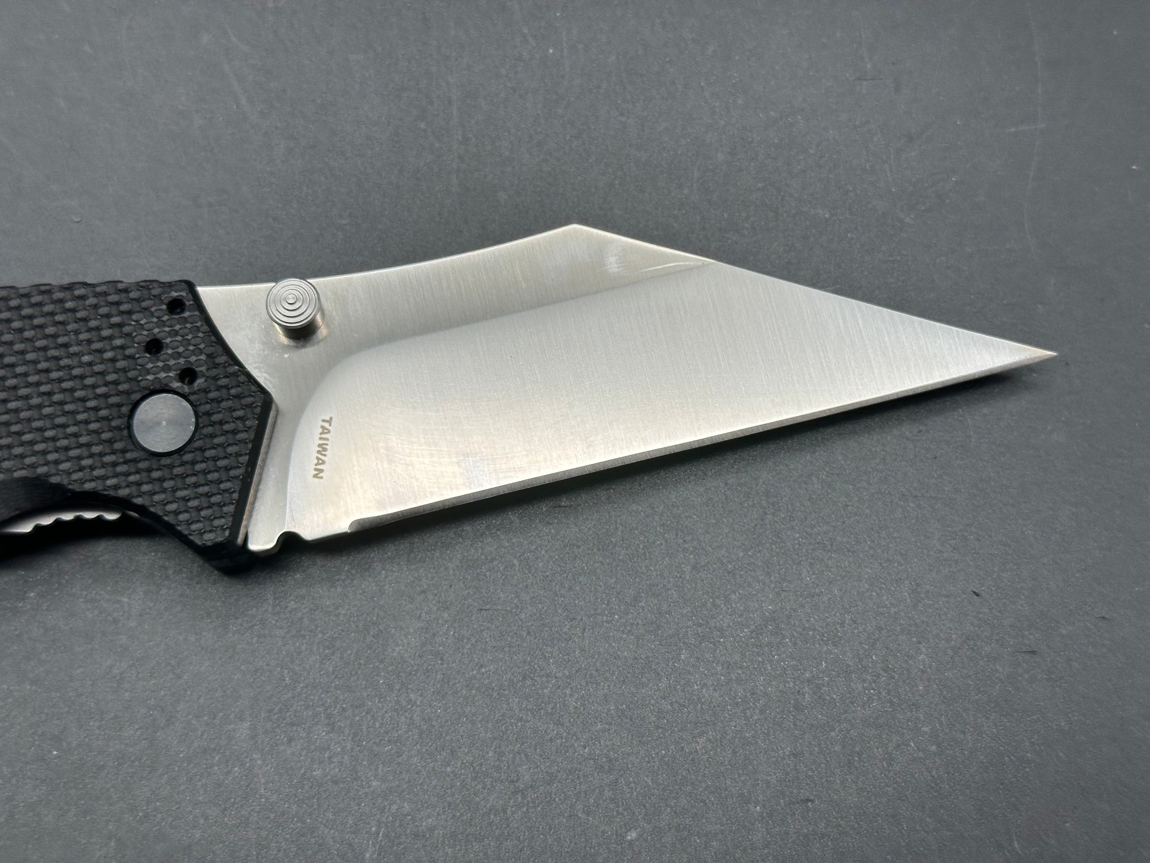 Blackhawk Be-Wharned black G10 handle and AUS8A blade