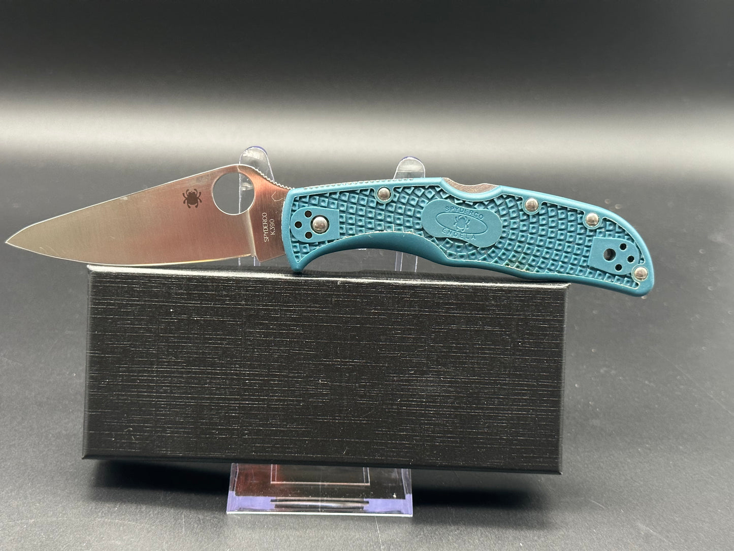 Spyderco Endela Lightweight Blue FRN Knife (3.41" Satin K390)