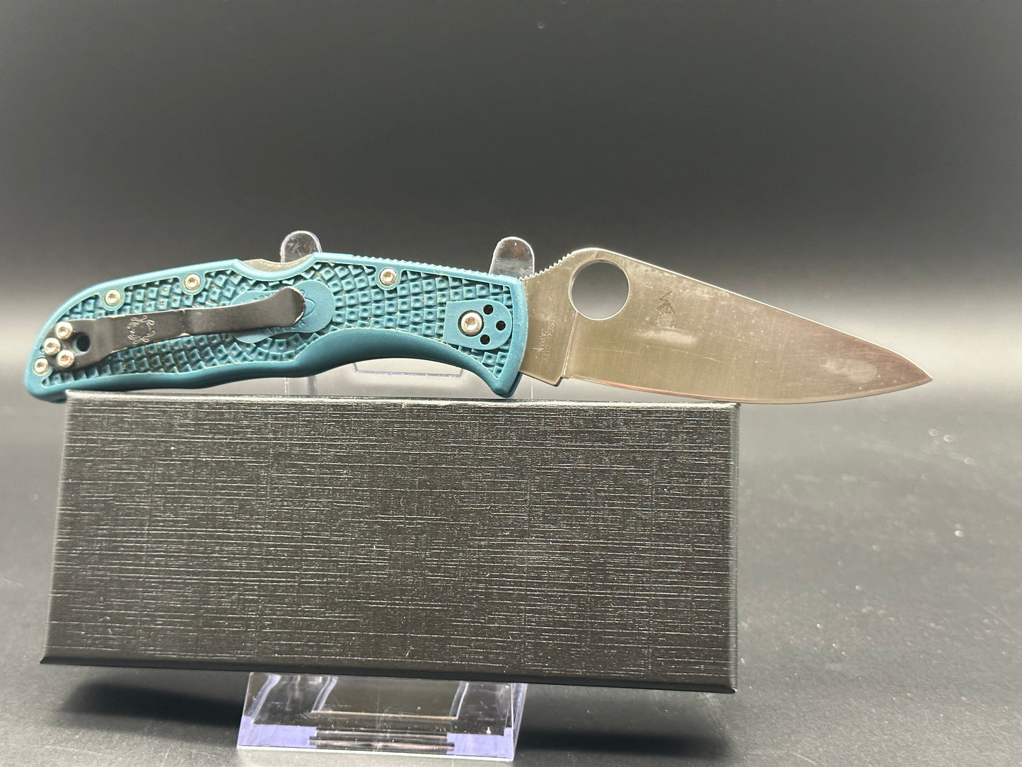 Spyderco Endela Lightweight Blue FRN Knife (3.41" Satin K390)