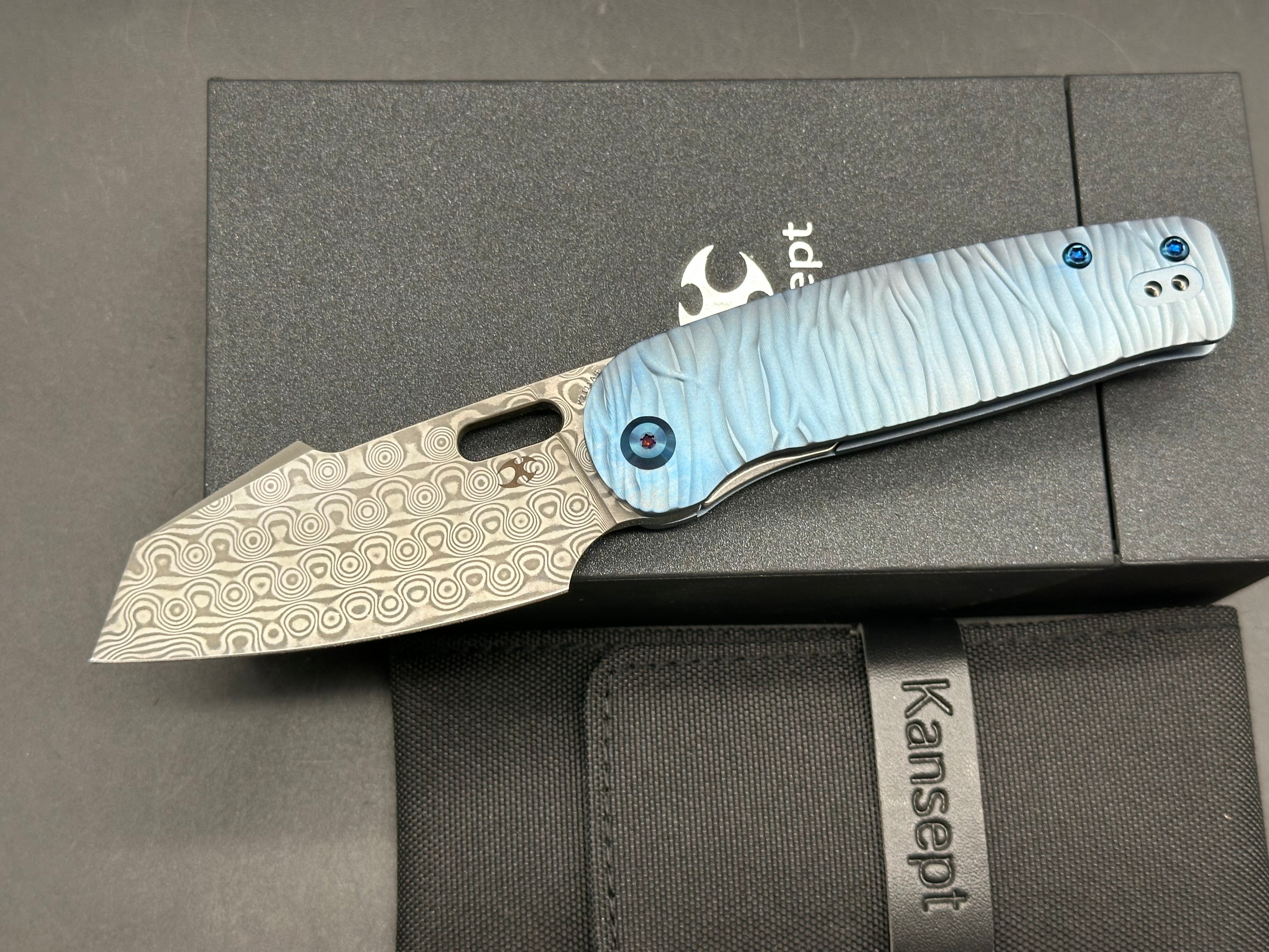 KANSEPT ORLOK FOLDING KNIFE BLUE TITANIUM HANDLE DAMASCUS PLAIN EDGE