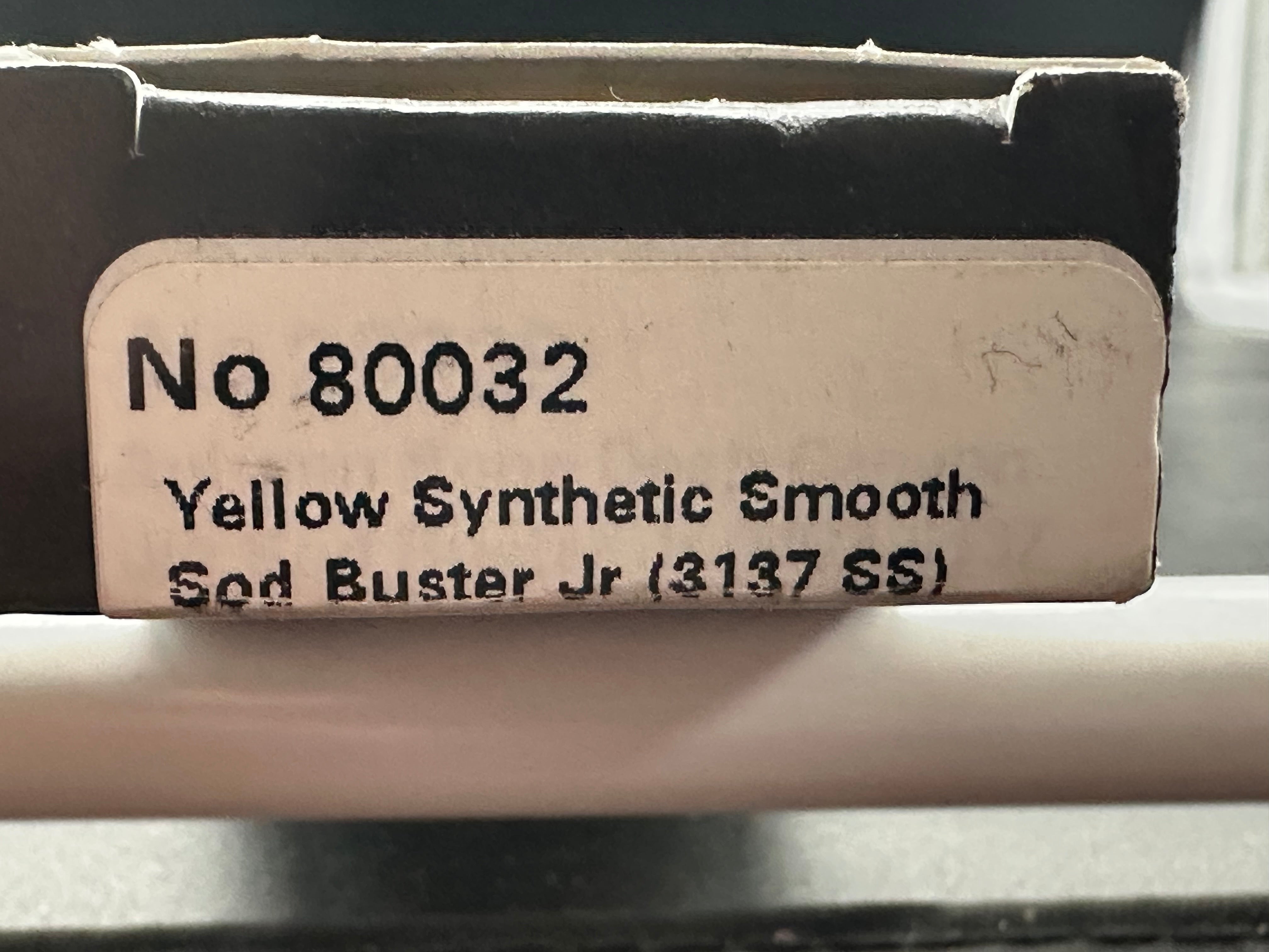 CASE SODBUSTER JR.  YELLOW SYNTHETIC  3.63 " CLOSED SS BLADE