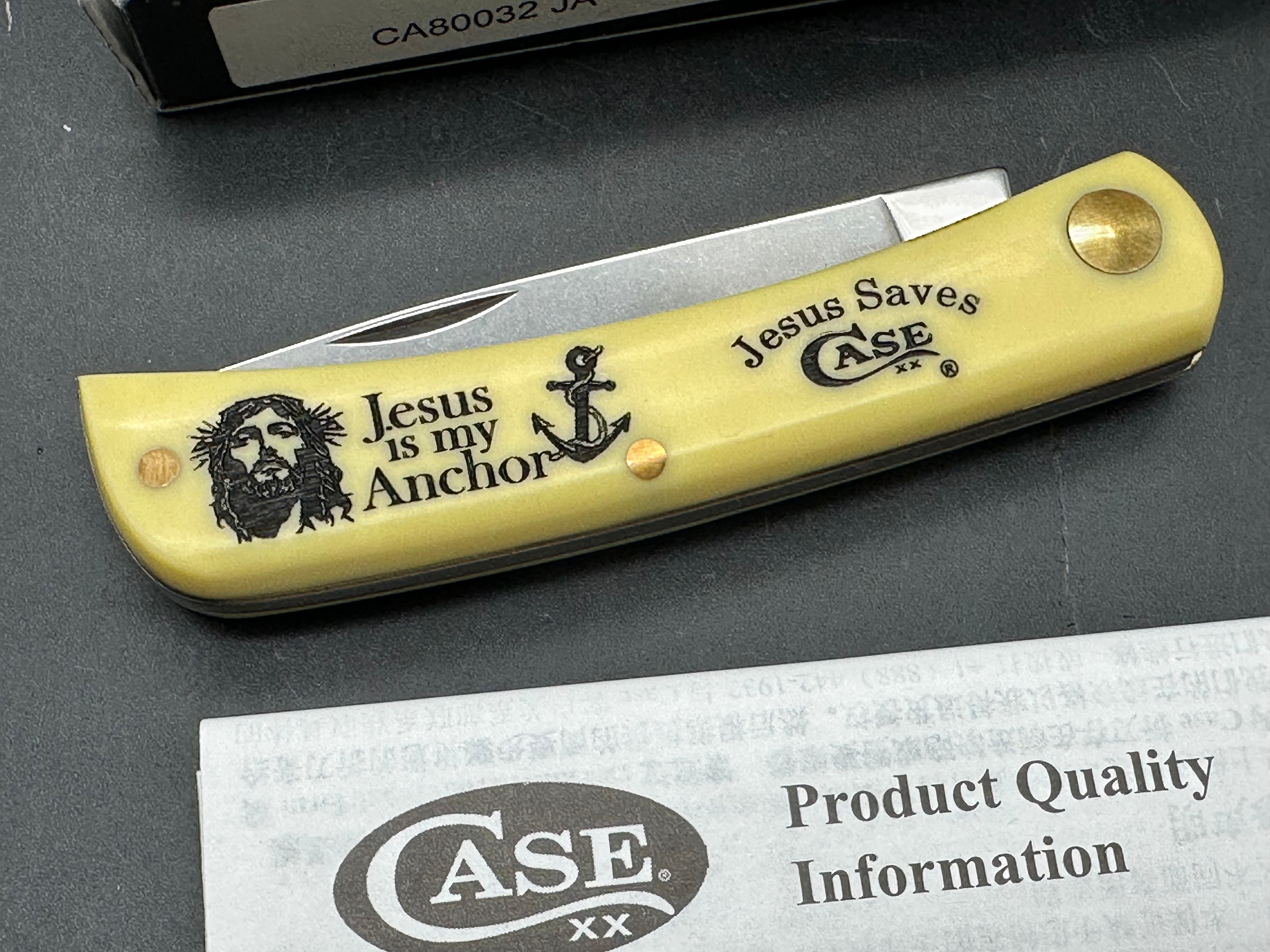 CASE SODBUSTER JR.  YELLOW SYNTHETIC  3.63 " CLOSED SS BLADE