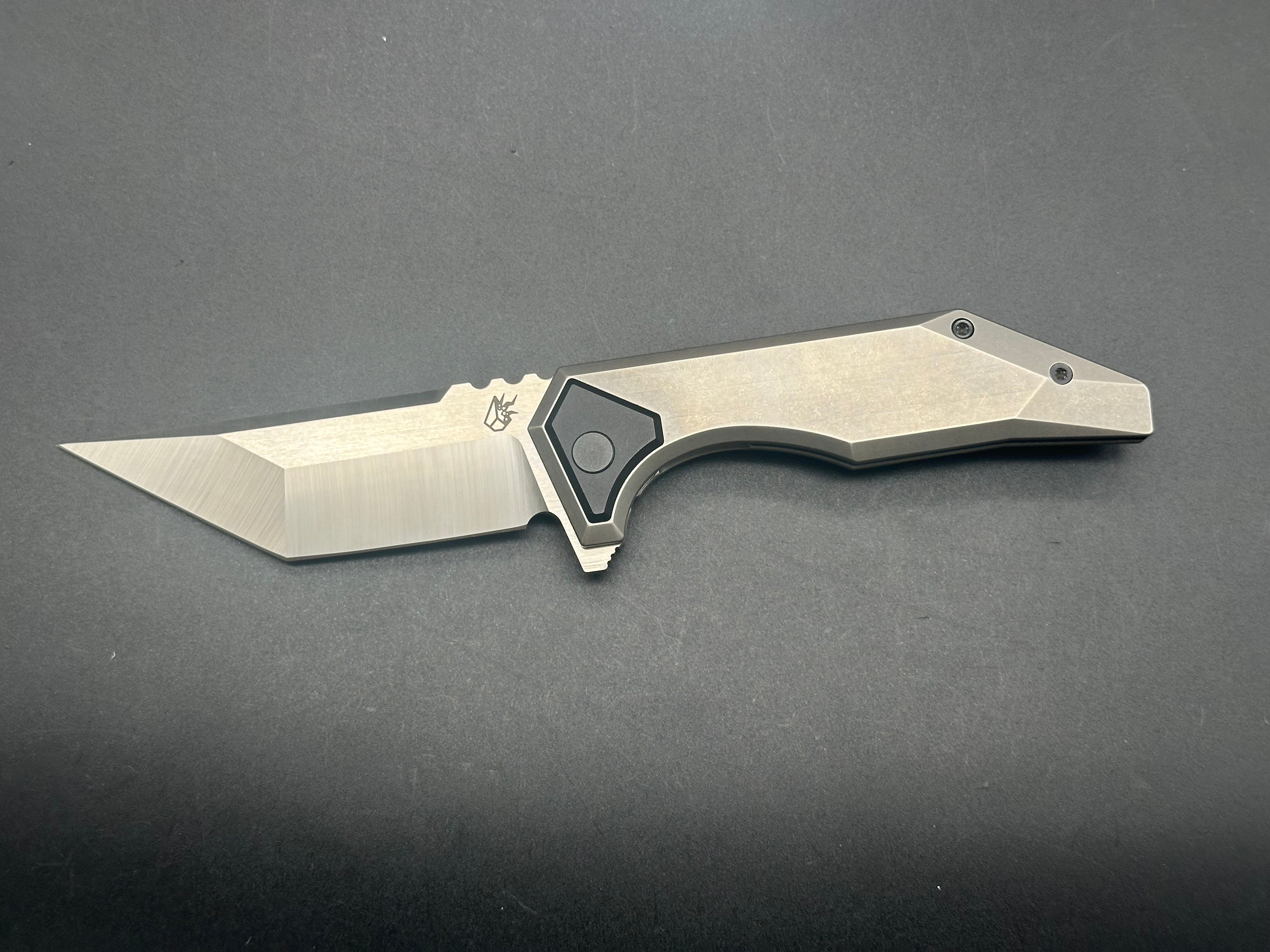 Arcane Necronaut titanium handle w/M390 blade