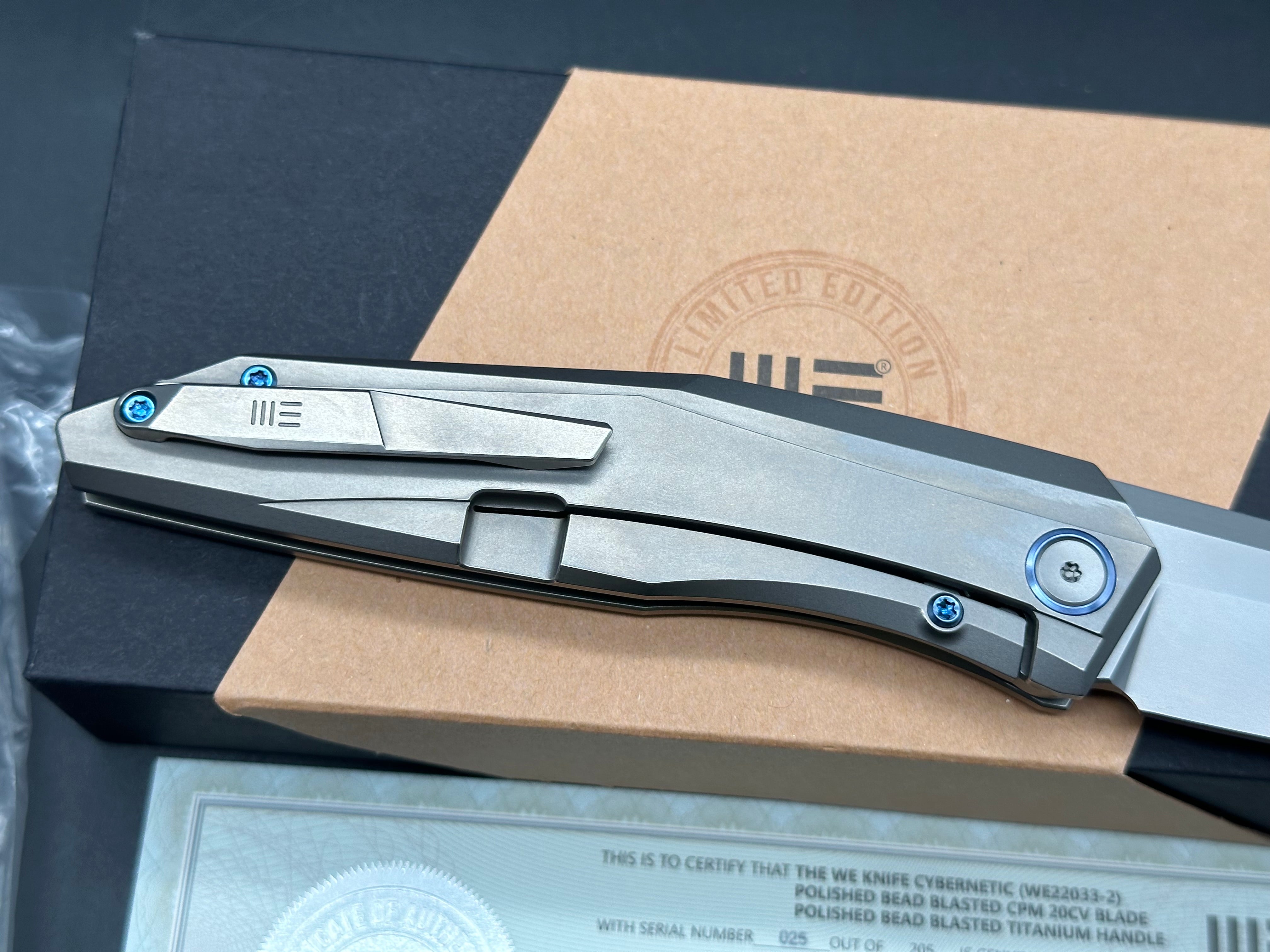 WE Knife Cybernetic #25/205 Frame Lock Knife Titanium (3.9" Polished Gray)