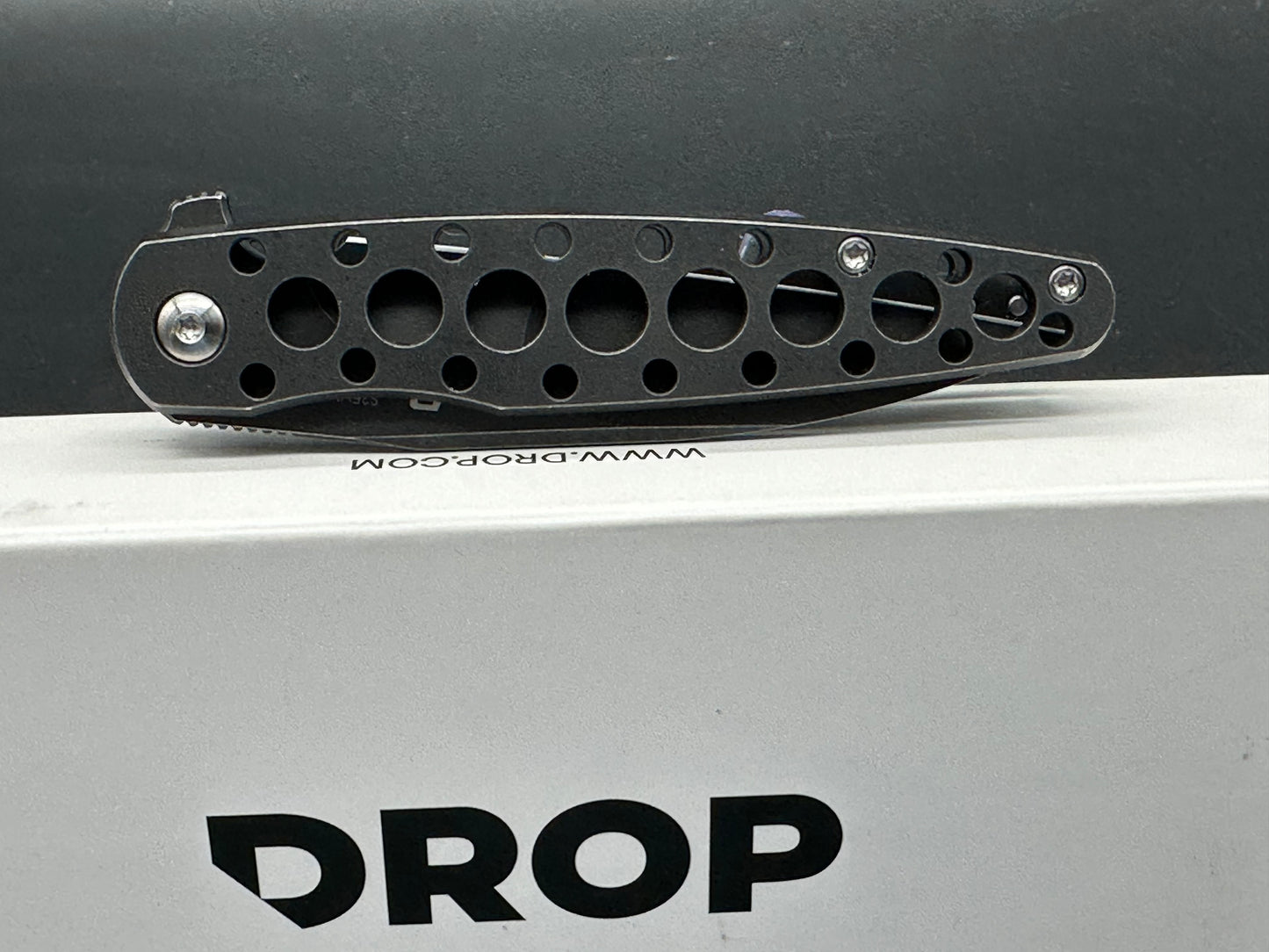 Drop Zinker Dog Frame lock black titanium