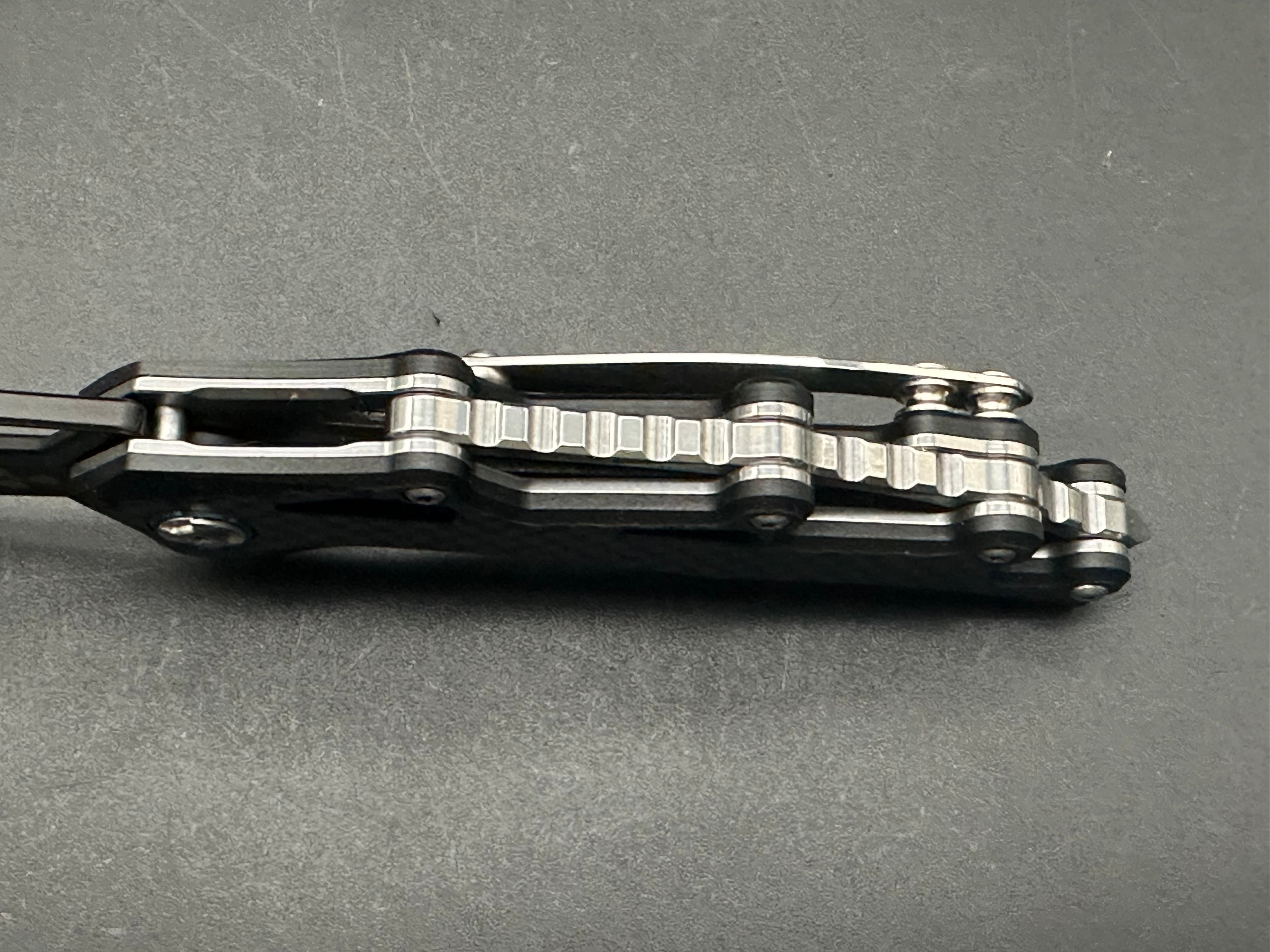 LEMIFSHE New JR3393 Flipper Folding Knife D2 Blade Carbon
