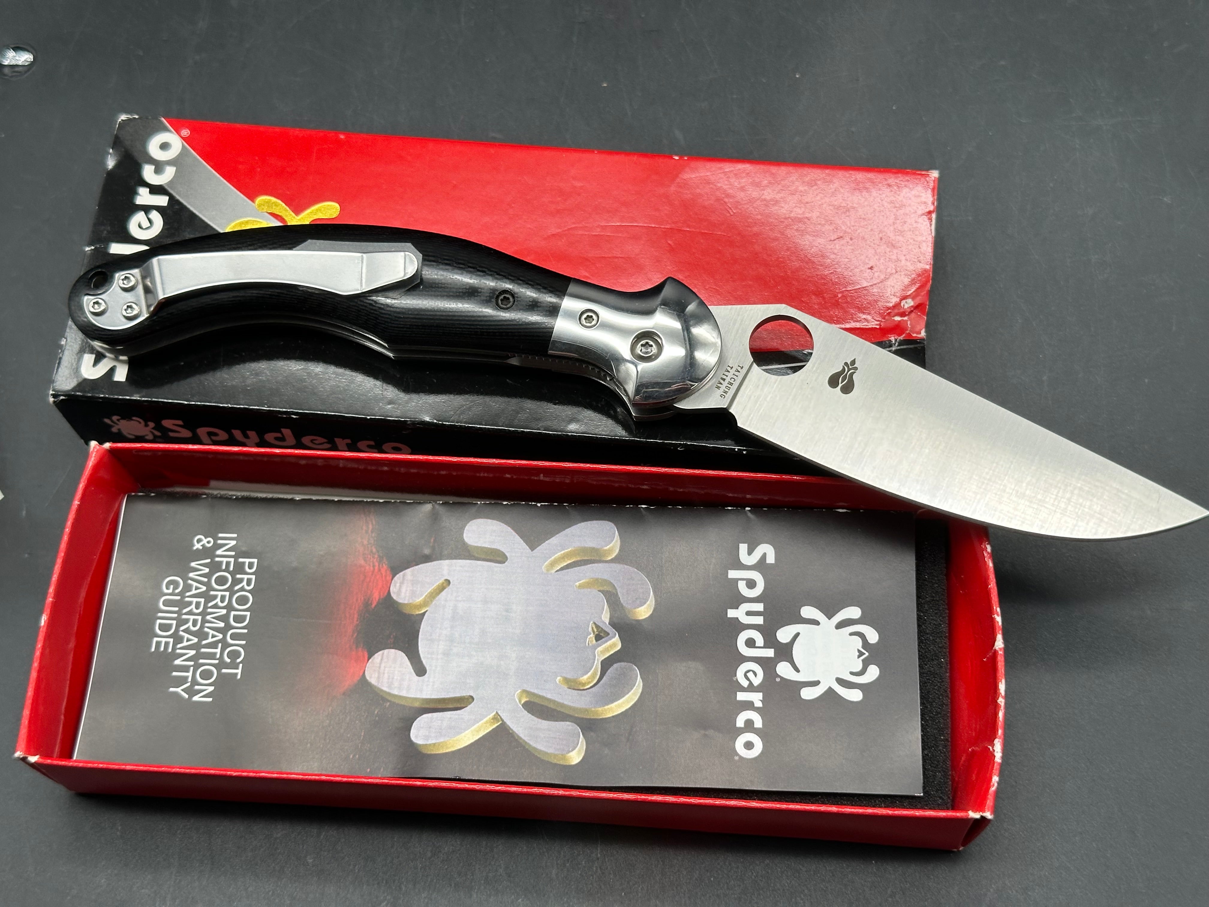 Spyderco Hungarian #16 Folding Knife 3.63" CTS XHP Blade, Polished G10 Handles, Liner Lock