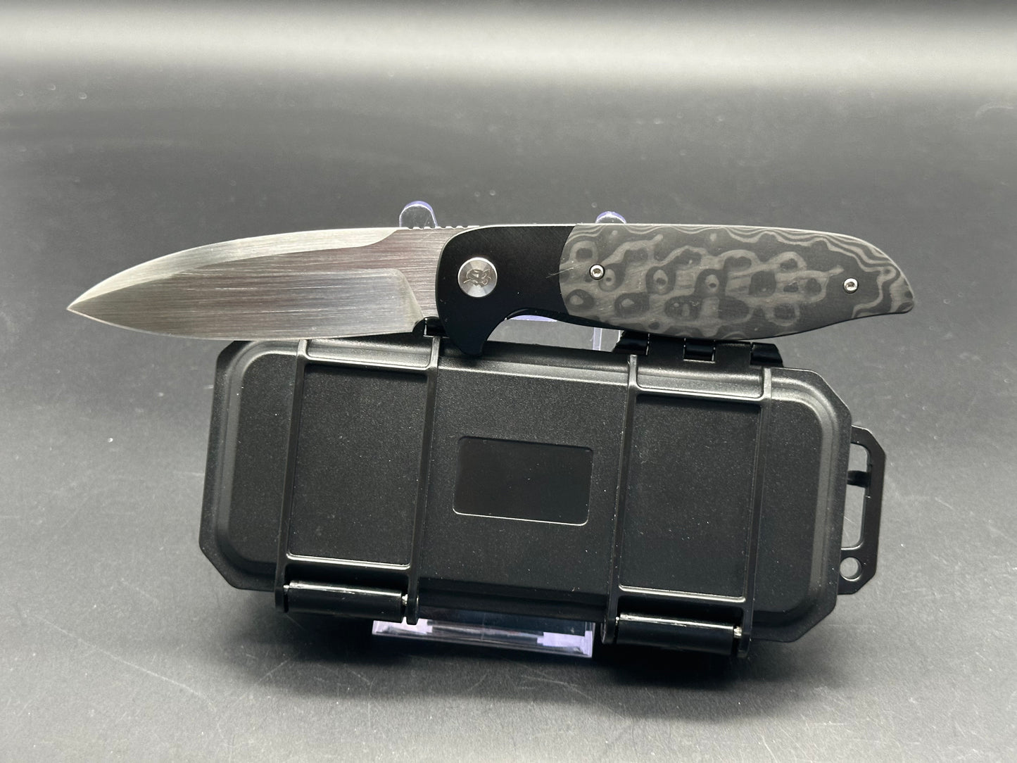 Tuya Caladan titanium/CF handle w/S90V blade