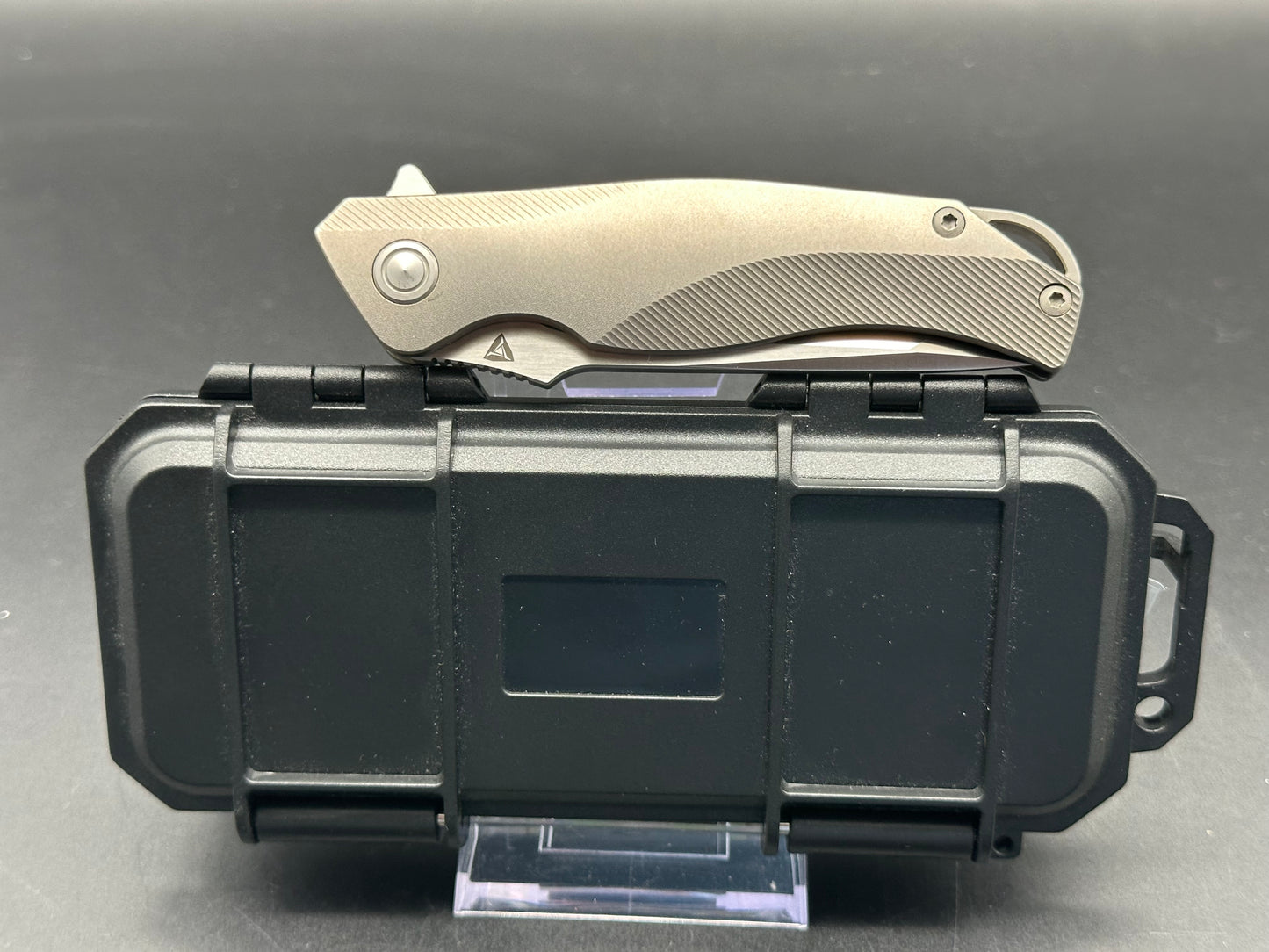 Tuya Knife Envy 2 Frame Lock Knife Titanium (3.25" Satin)