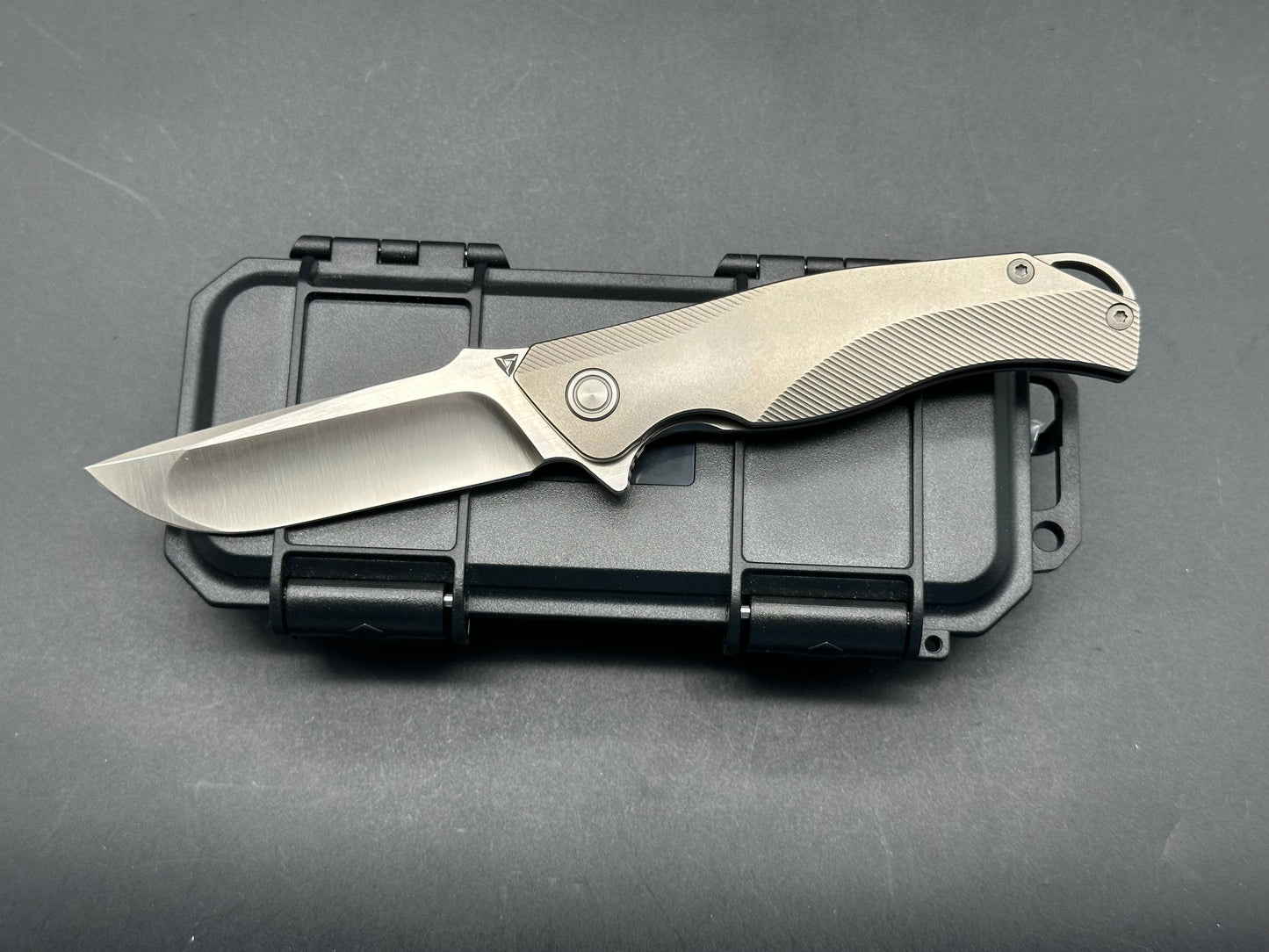 Tuya Knife Envy 2 Frame Lock Knife Titanium (3.25" Satin)