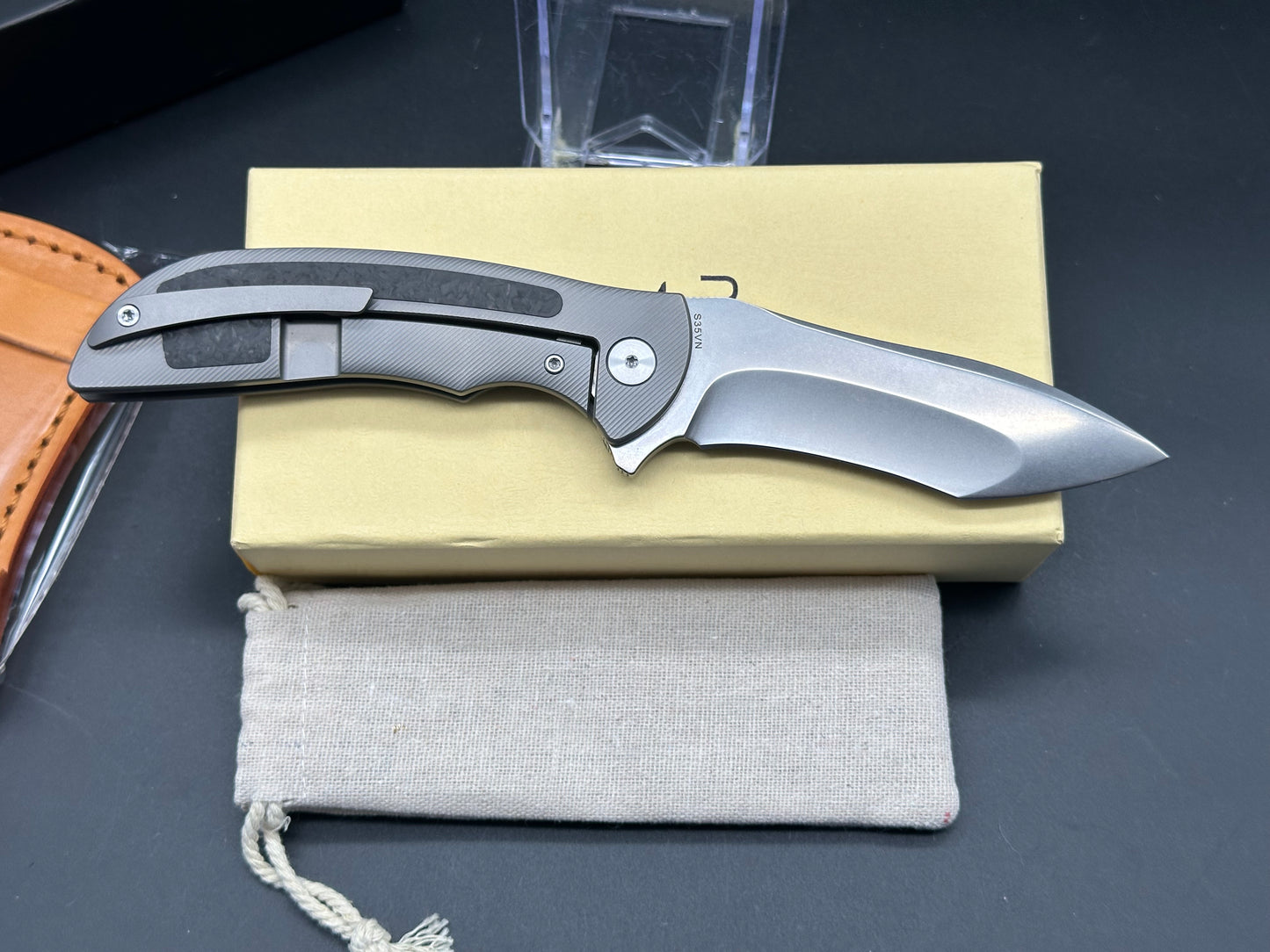 KATSU TK01, CPM S35VN Blade, Titanium & Carbon Fiber Handle, Leather Sheath