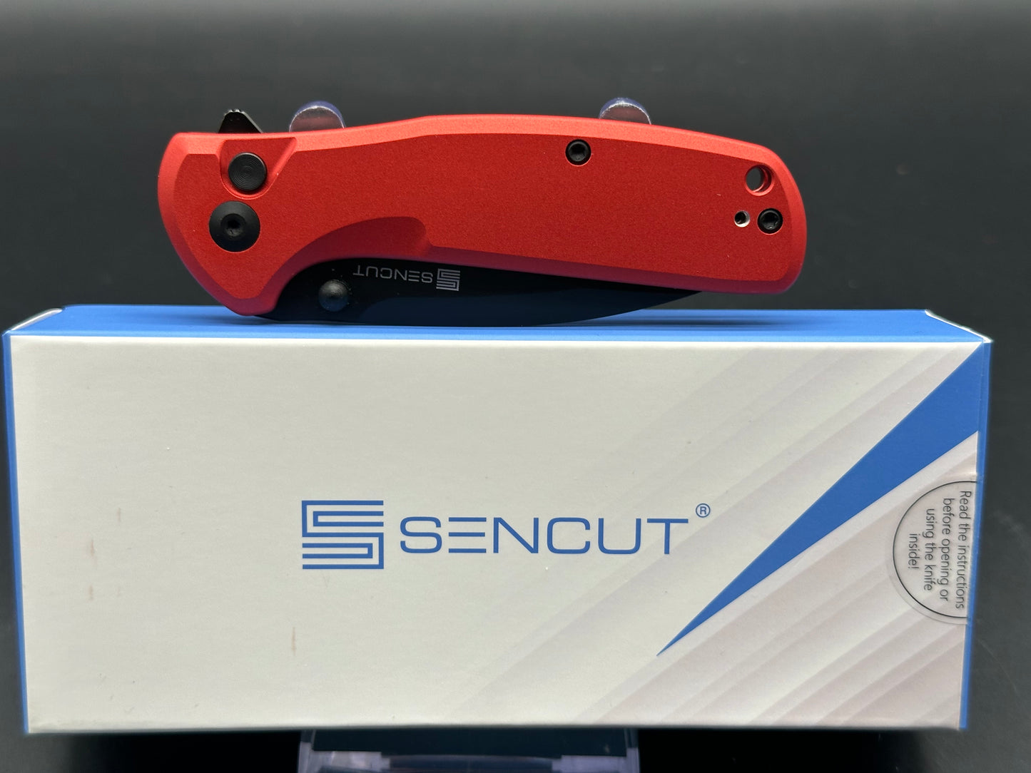 Sencut ArcBlast - Red Aluminum button lock flipper